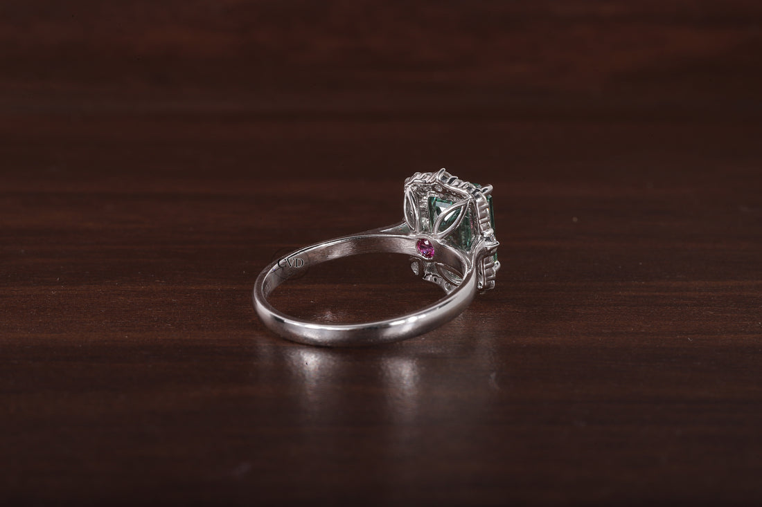 Solid 14K Gold Green Emerald Ring 2.5CT Moissanite Emerald| CVD Jewels