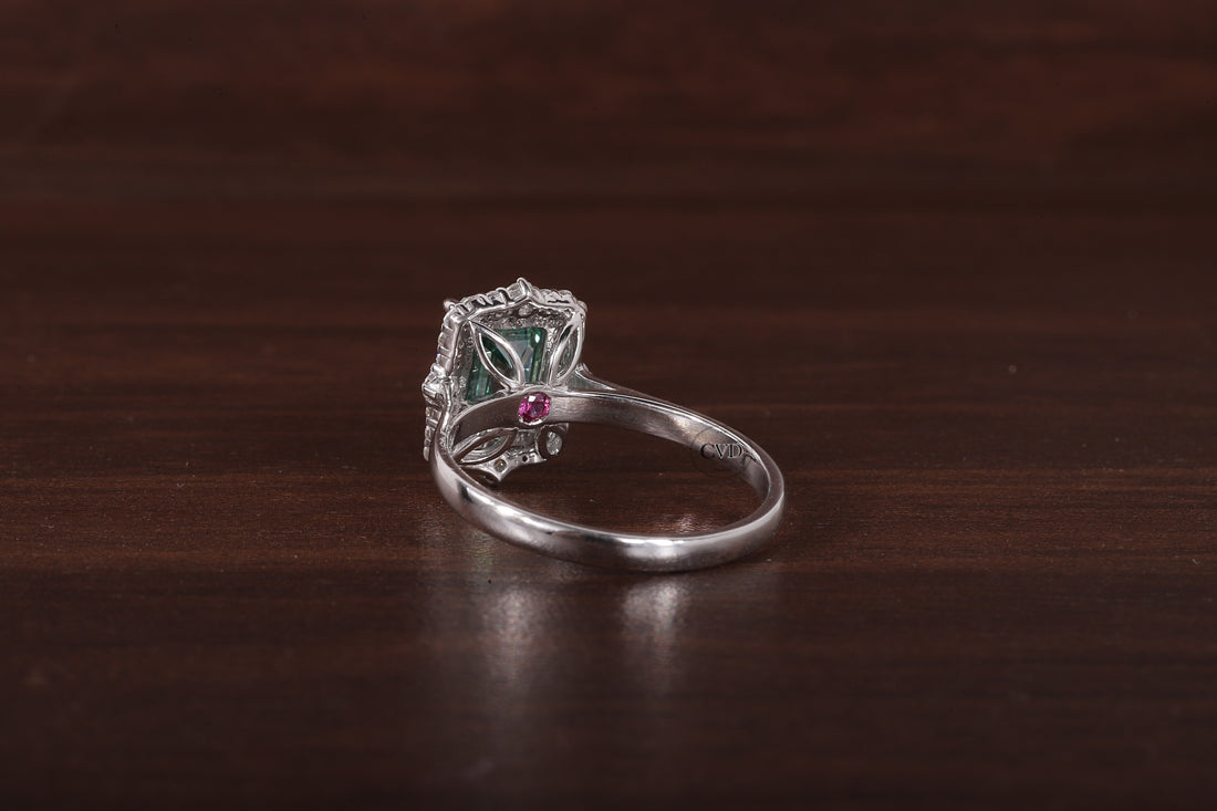 Solid 14K Gold Green Emerald Ring 2.5CT Moissanite Emerald| CVD Jewels