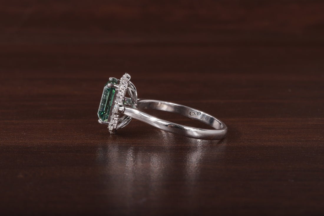 Solid 14K Gold Green Emerald Ring 2.5CT Moissanite Emerald| CVD Jewels