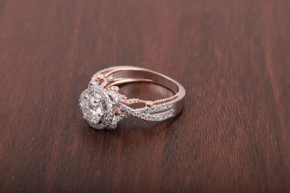 Antique Vintage Engagement Ring, 1.0 CT Round Cut Lab Grown Diamond Ring