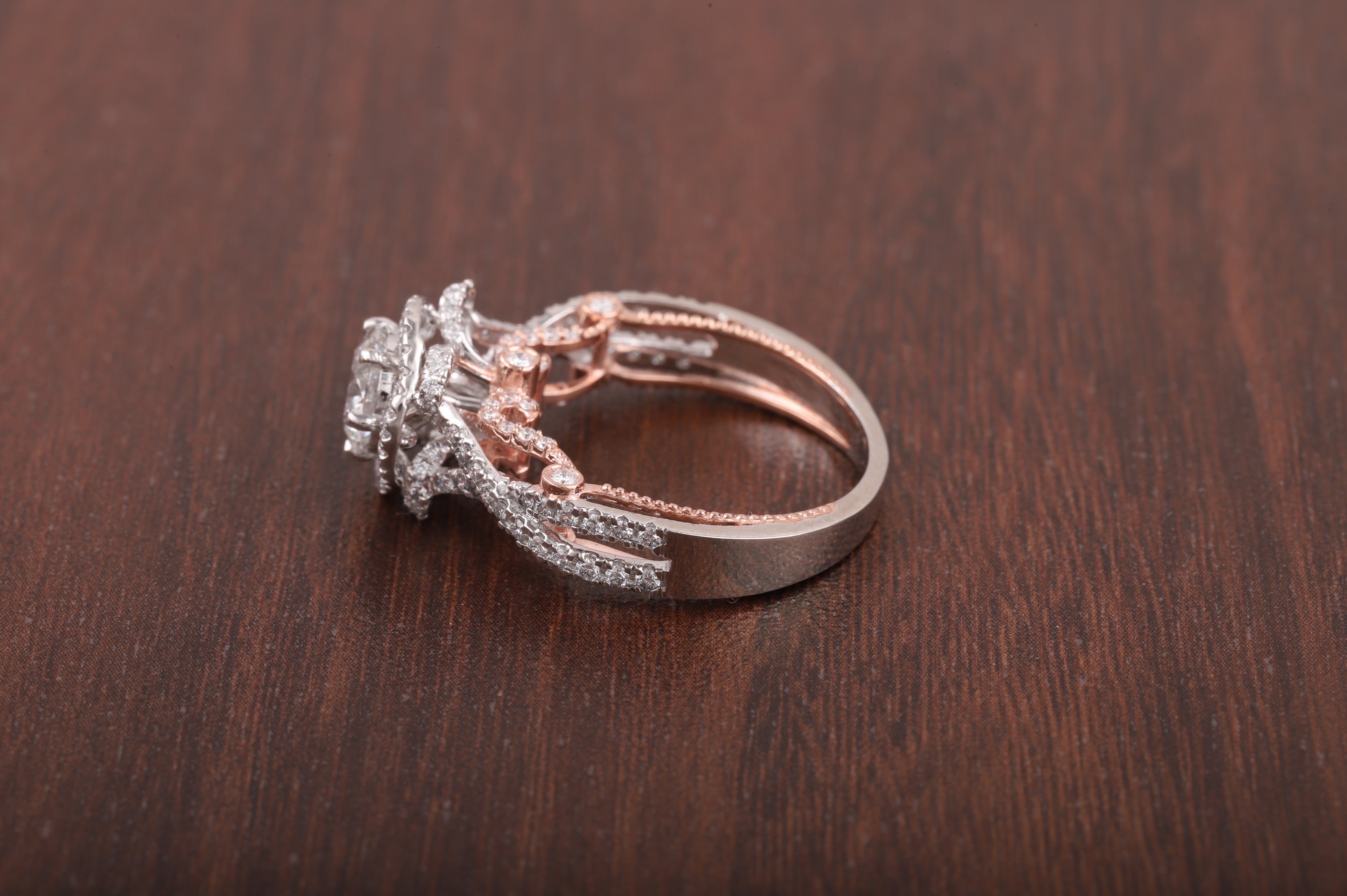 Antique Vintage Engagement Ring, 1.0 CT Round Cut Lab Grown Diamond Ring