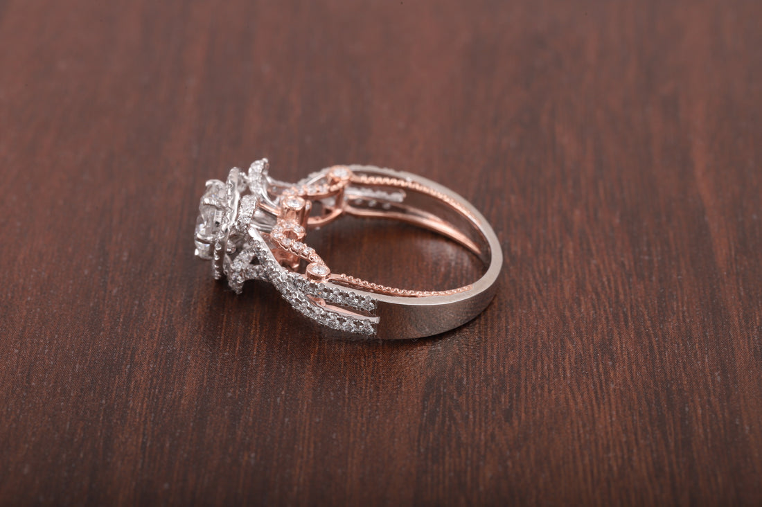 Antique Vintage Engagement Ring, 1.0 CT Round Cut Lab Grown Diamond Ring