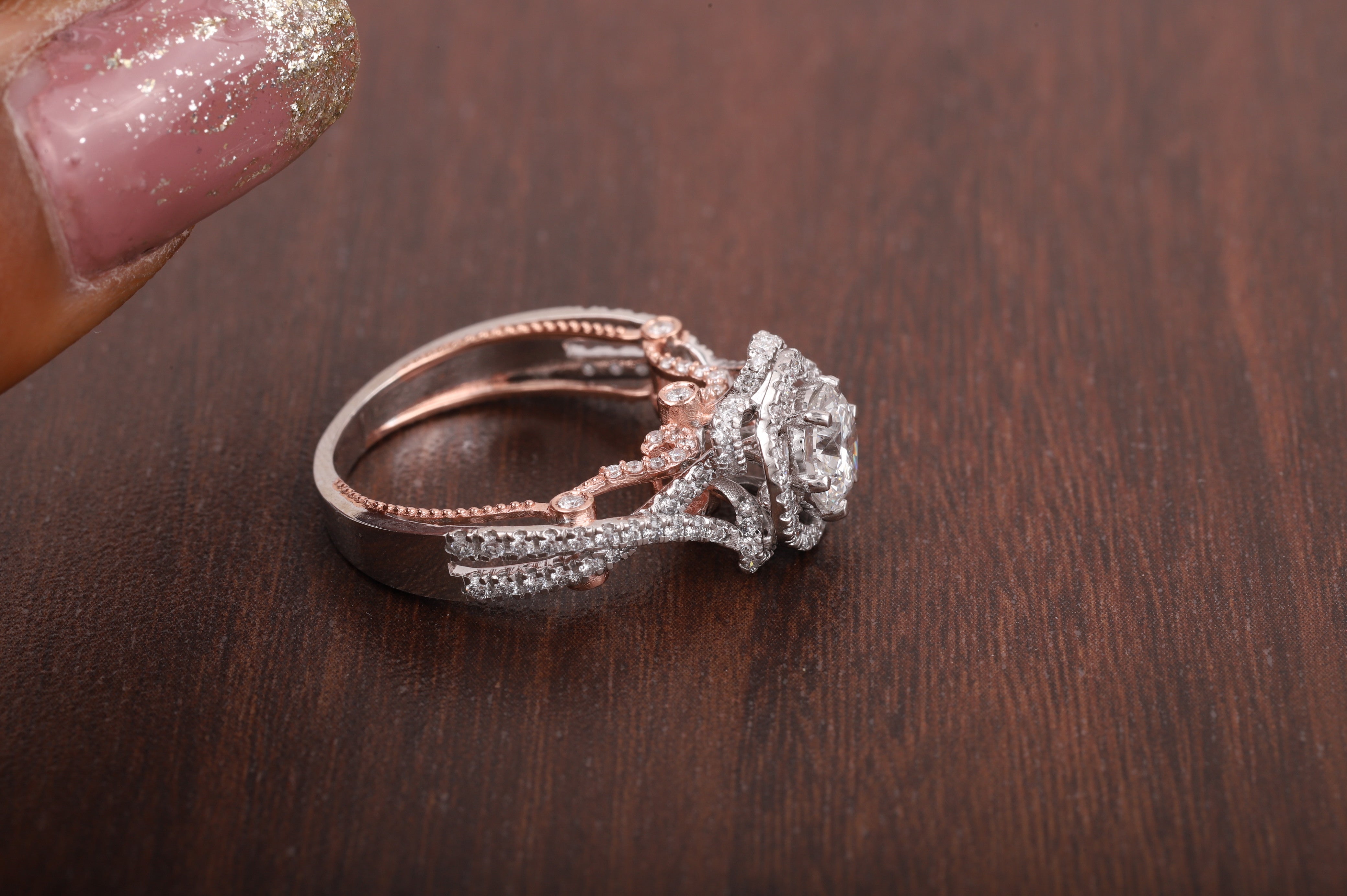 Antique Vintage Engagement Ring, 1.0 CT Round Cut Lab Grown Diamond Ring