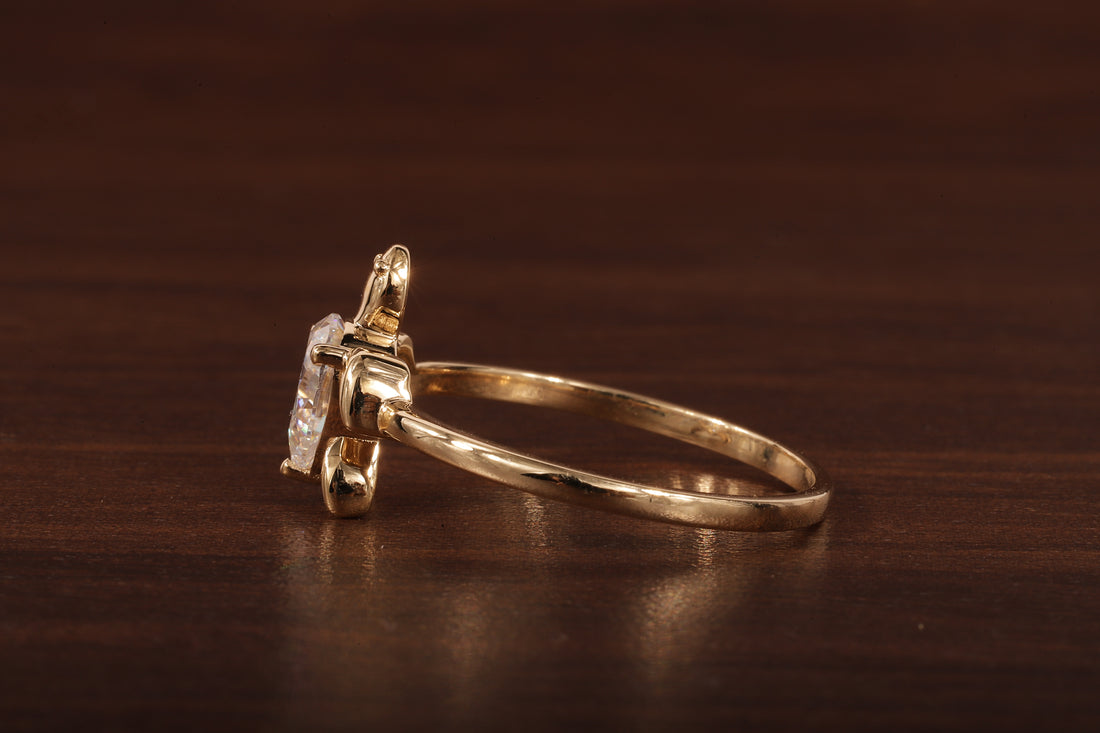 14k Gold Tortoise Ring, Solid Gold Turtle Ring, Dainty Pear Moissanite Ring