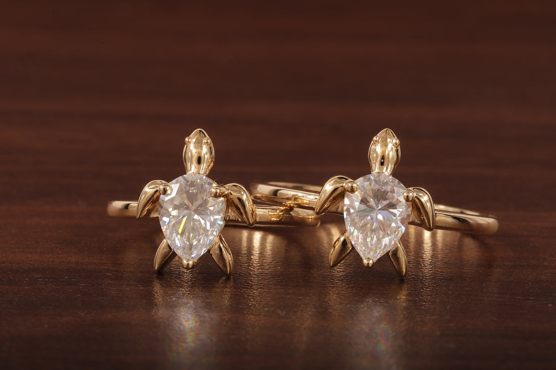 14k Gold Tortoise Ring, Solid Gold Turtle Ring, Dainty Pear Moissanite Ring