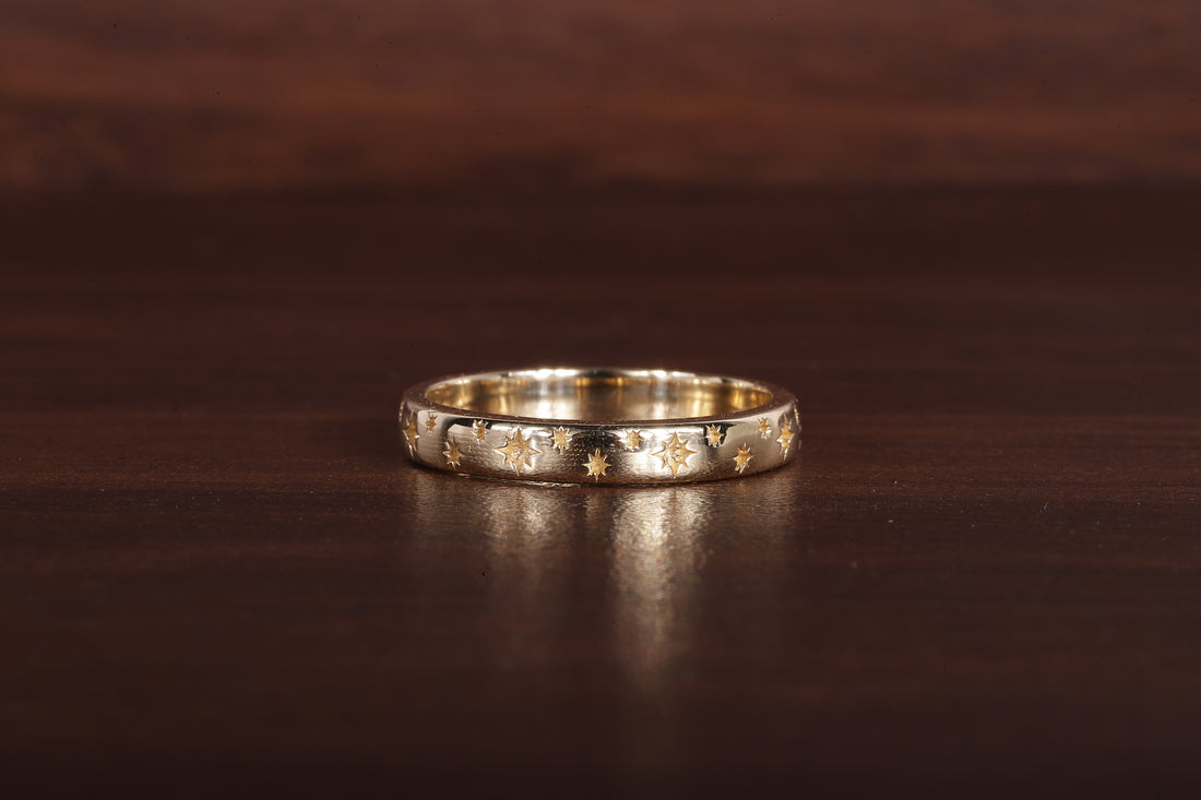 14k Gold Star Wedding Band, Solid Gold Minimalist Wedding Ring