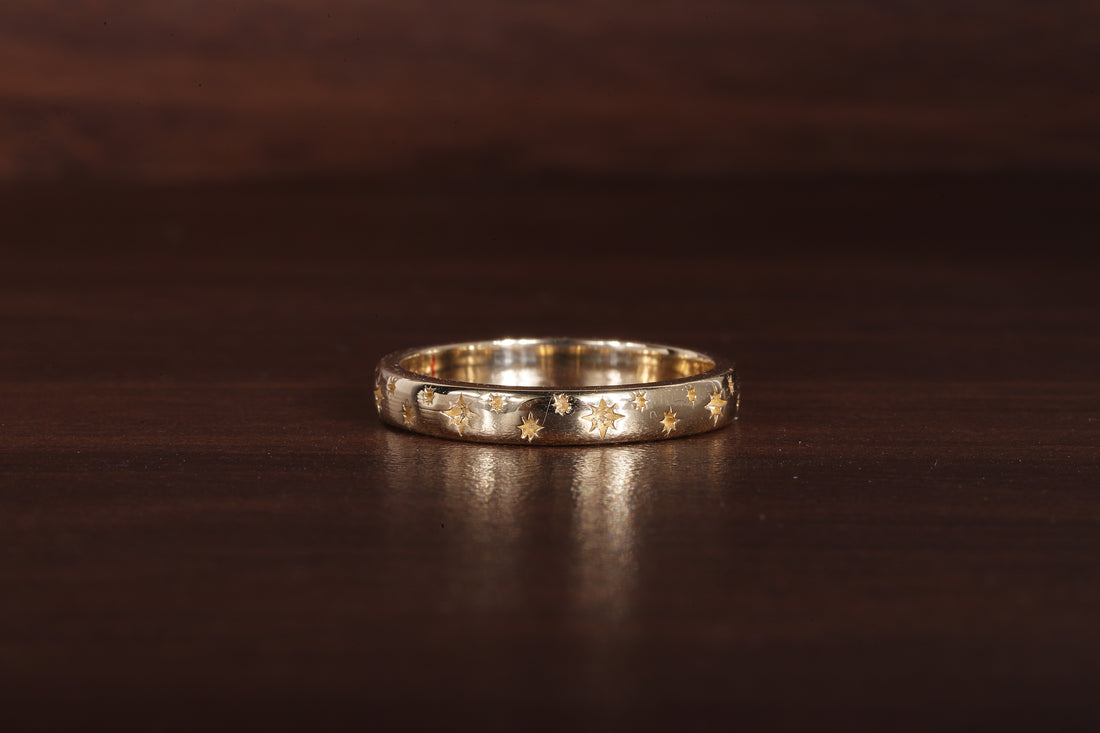 14k Gold Star Wedding Band, Solid Gold Minimalist Wedding Ring
