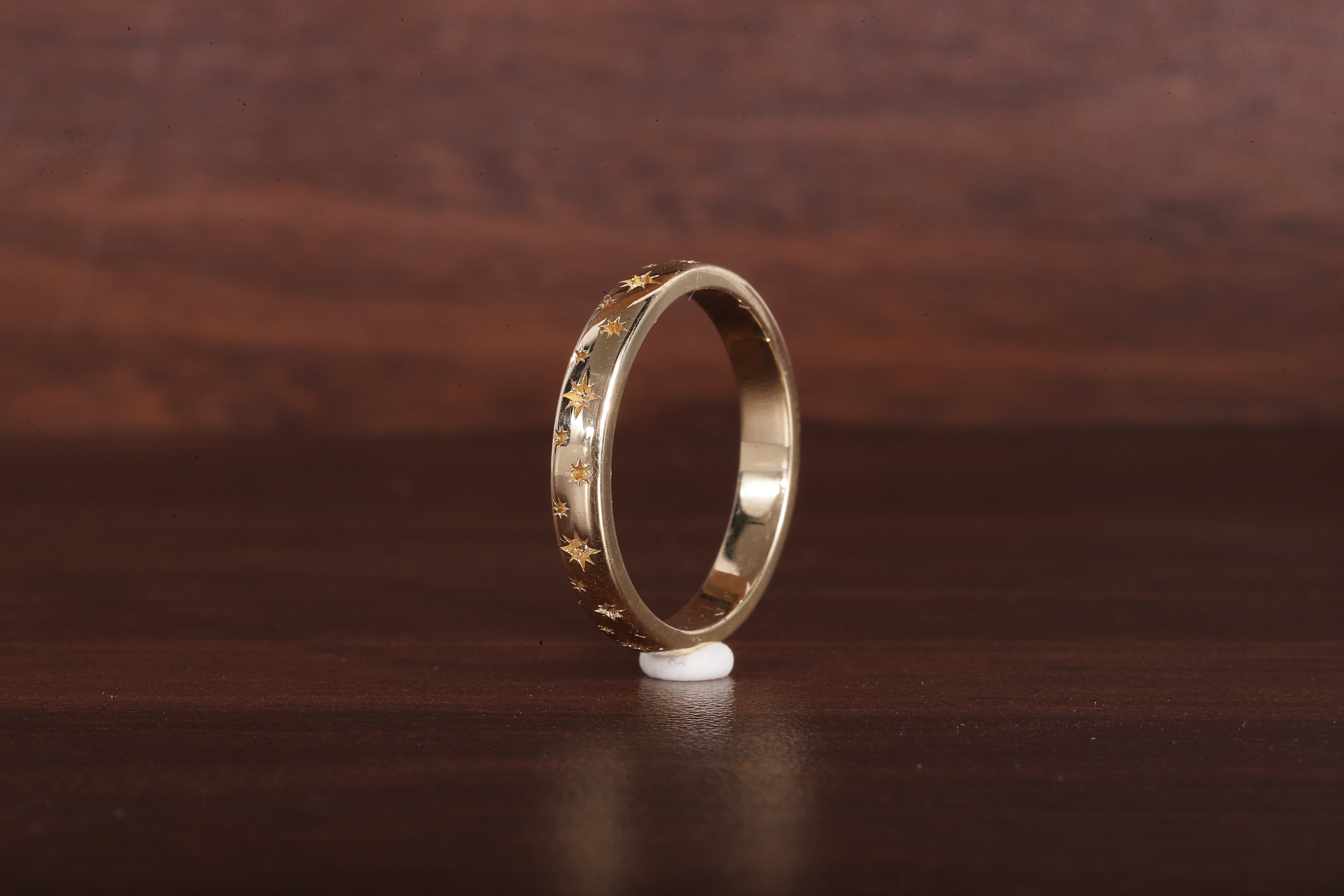 14k Gold Star Wedding Band, Solid Gold Minimalist Wedding Ring