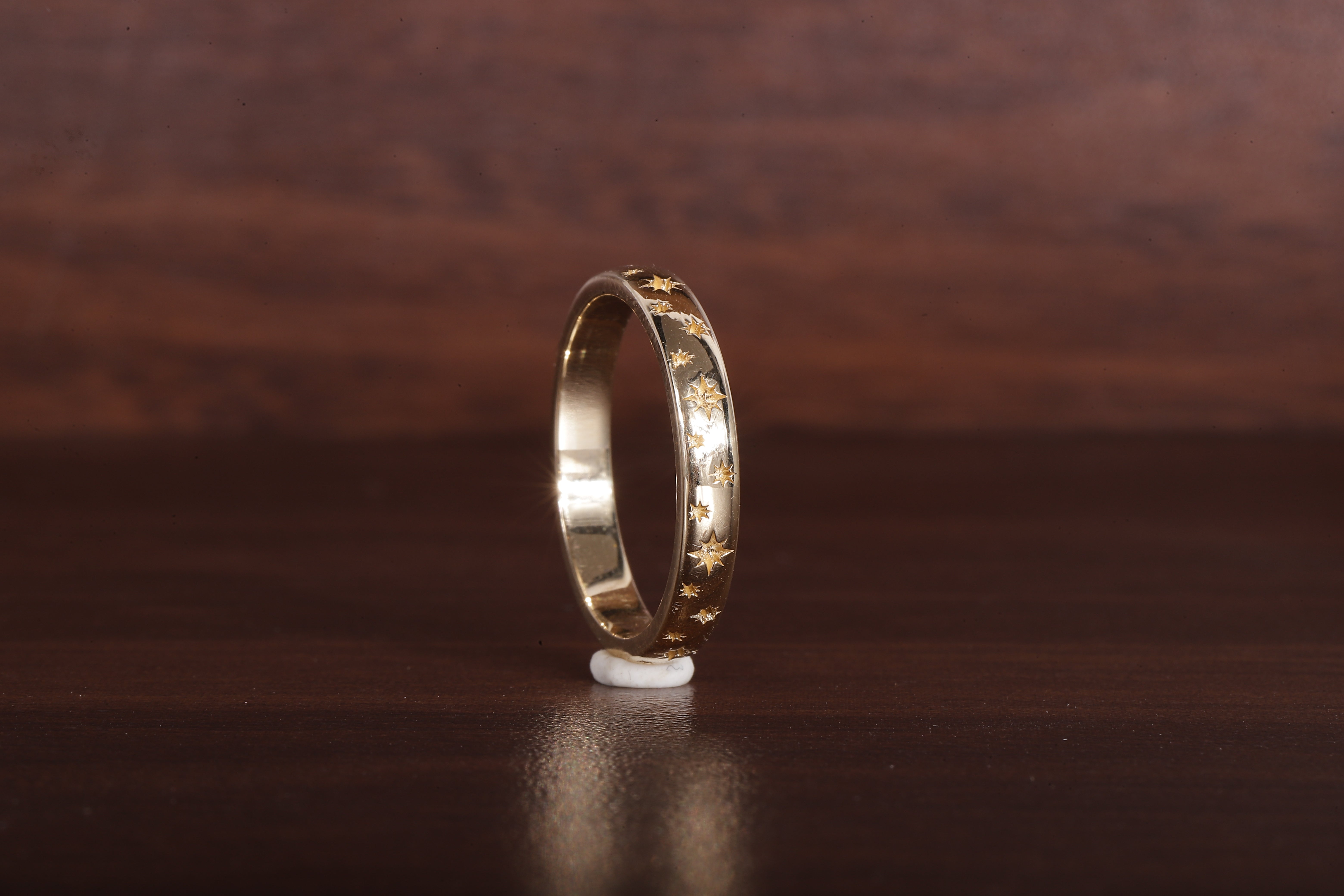 14k Gold Star Wedding Band, Solid Gold Minimalist Wedding Ring