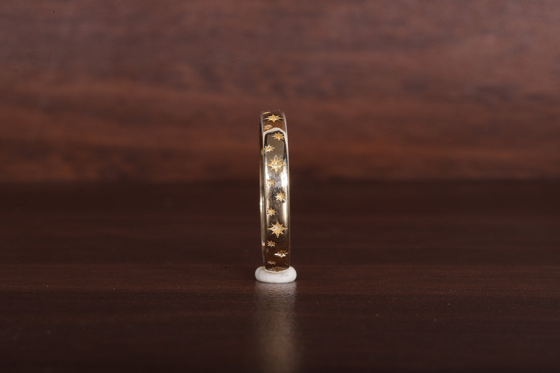 14k Gold Star Wedding Band, Solid Gold Minimalist Wedding Ring