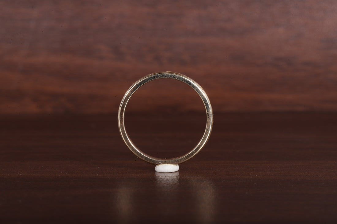 14k Gold Star Wedding Band, Solid Gold Minimalist Wedding Ring
