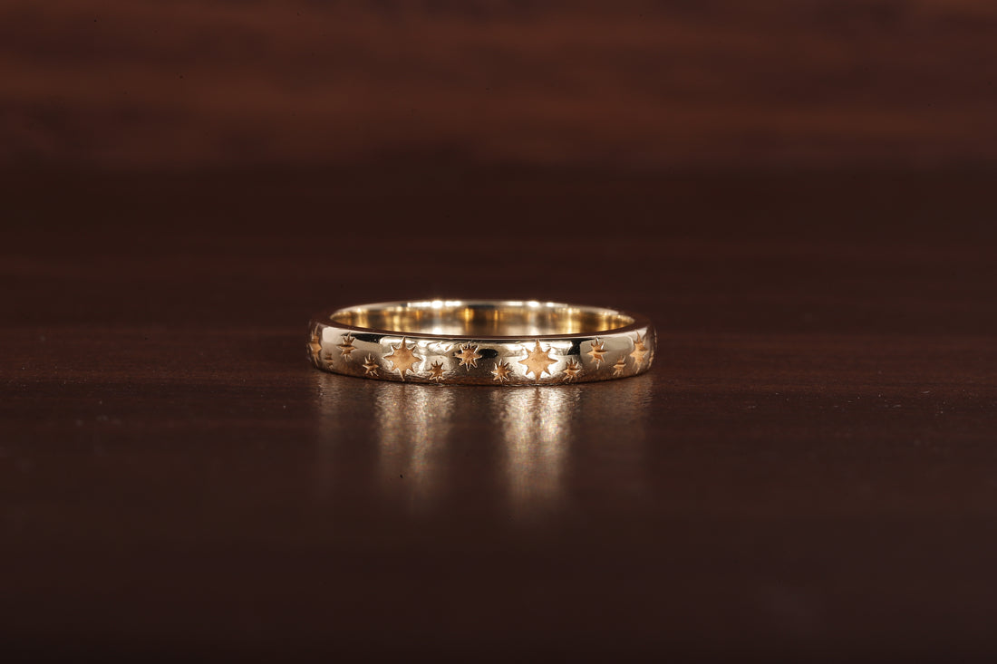 14k Gold Star Wedding Band, Solid Gold Minimalist Wedding Ring