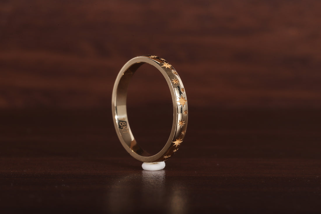 14k Gold Star Wedding Band, Solid Gold Minimalist Wedding Ring