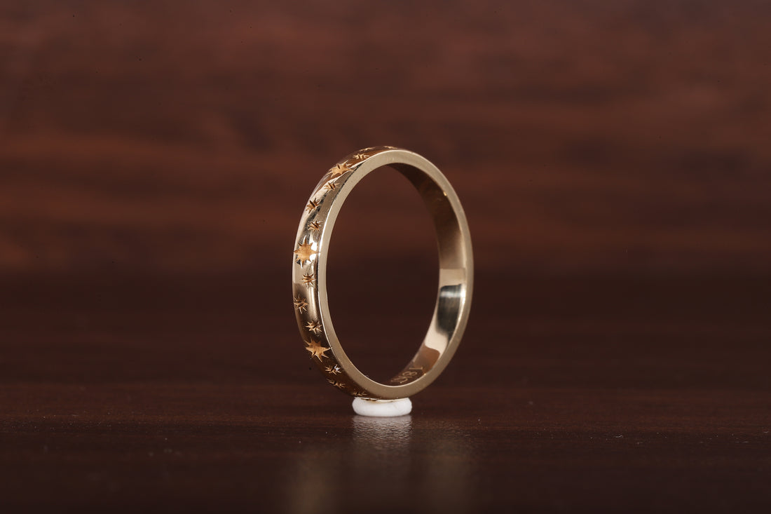 14k Gold Star Wedding Band, Solid Gold Minimalist Wedding Ring