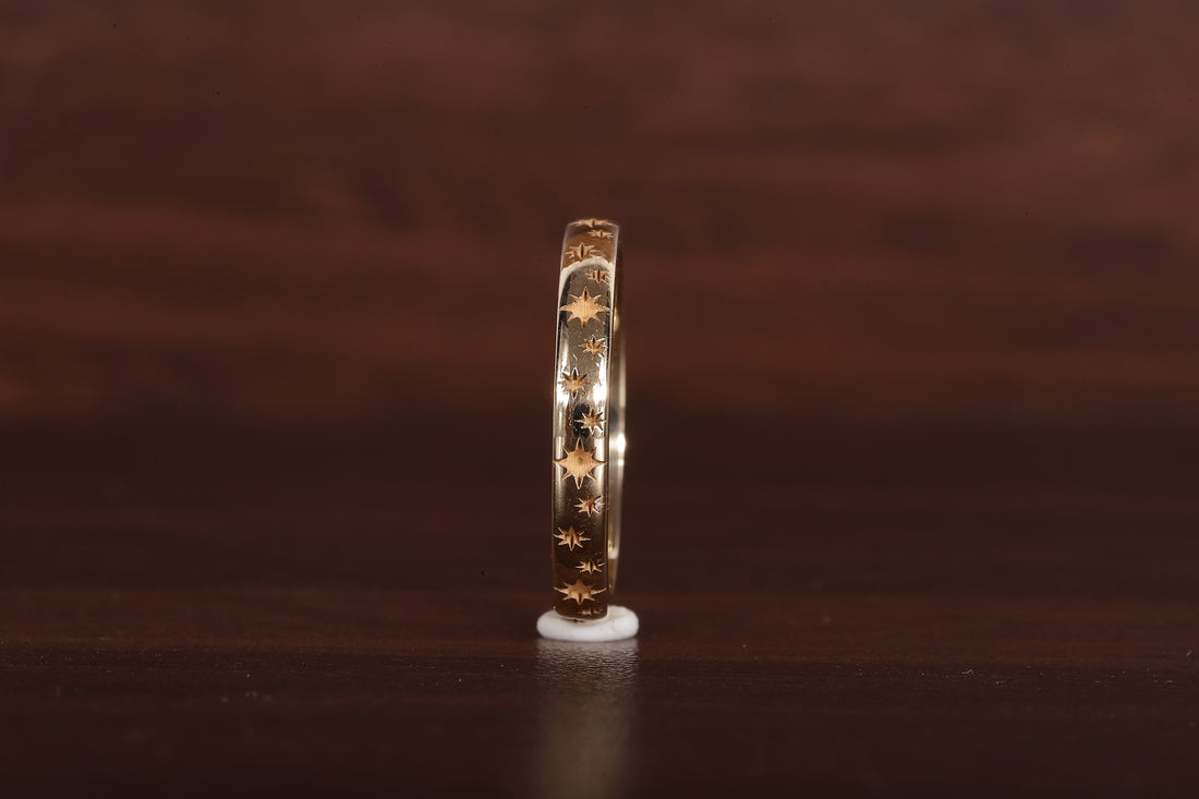 14k Gold Star Wedding Band, Solid Gold Minimalist Wedding Ring