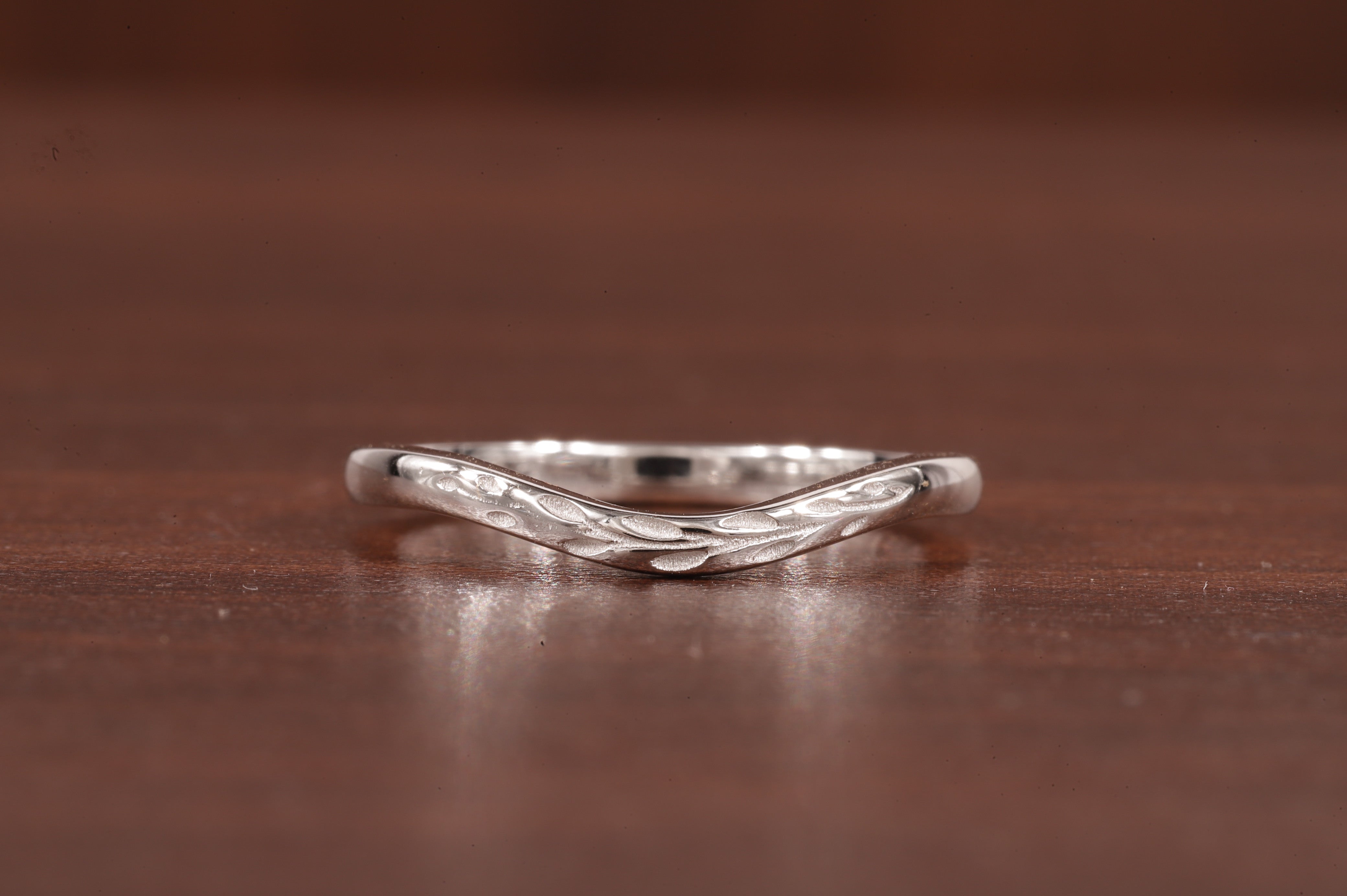 Vintage wedding band, Nature Inspired Leaf Wedding Ring Solid Gold Wedding