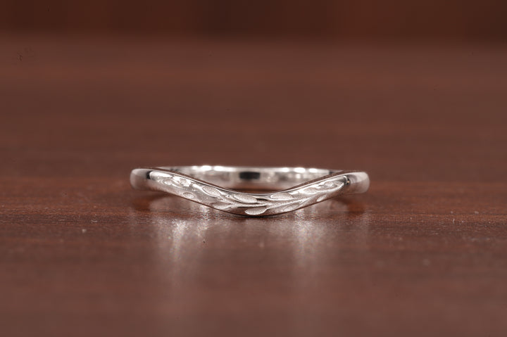 Vintage wedding band, Nature Inspired Leaf Wedding Ring Solid Gold Wedding