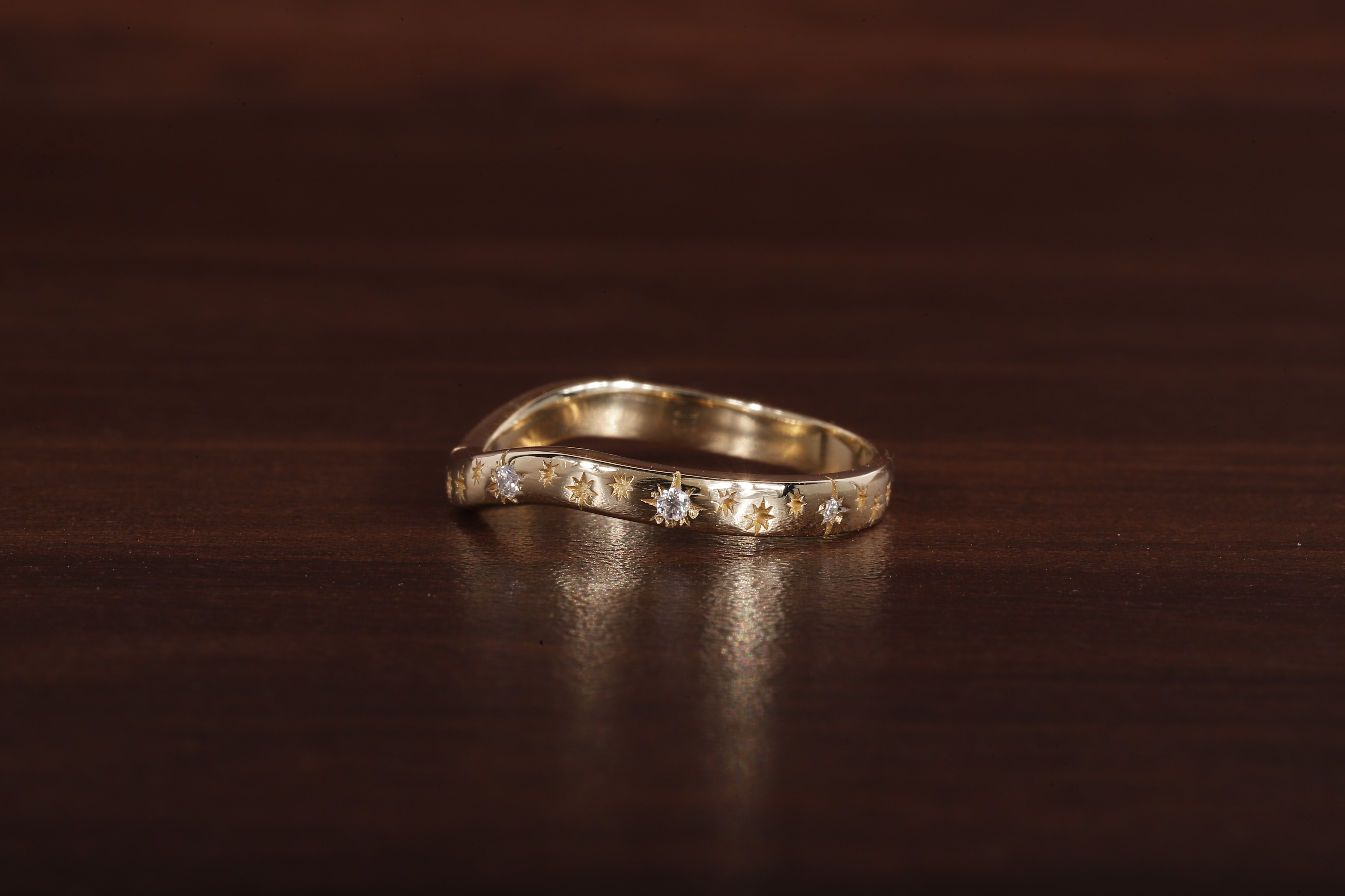Starburst curve Wedding Band Ring, 14k Solid Gold Dainty Star