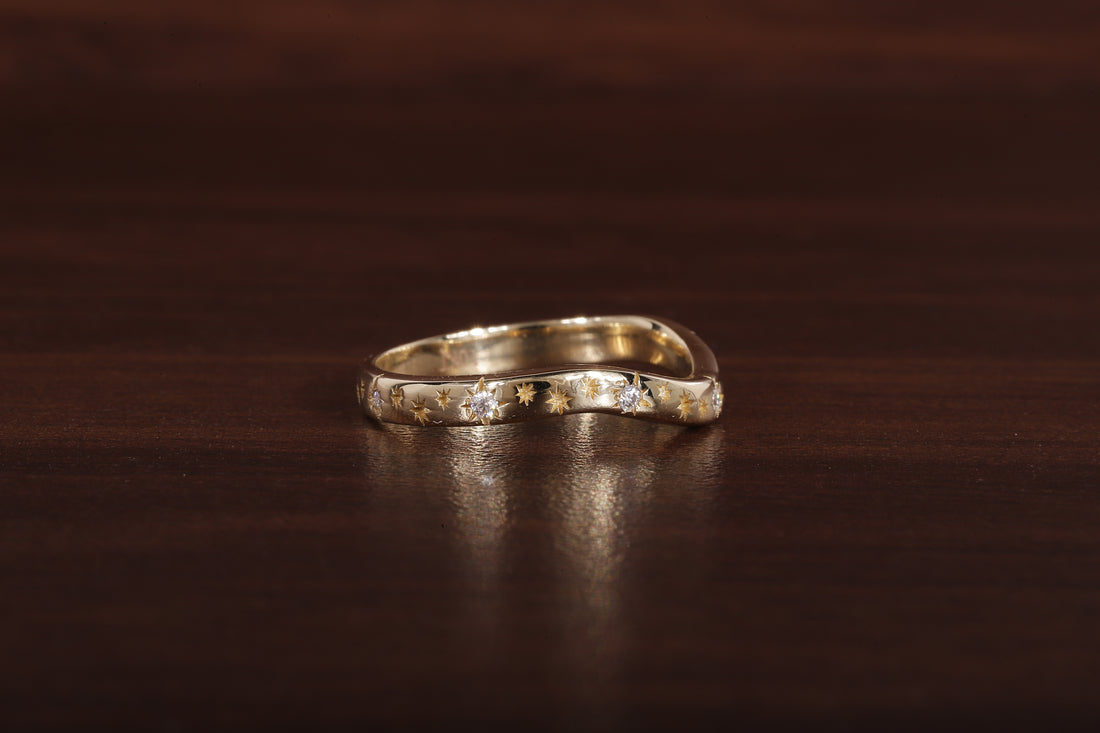Starburst curve Wedding Band Ring, 14k Solid Gold Dainty Star