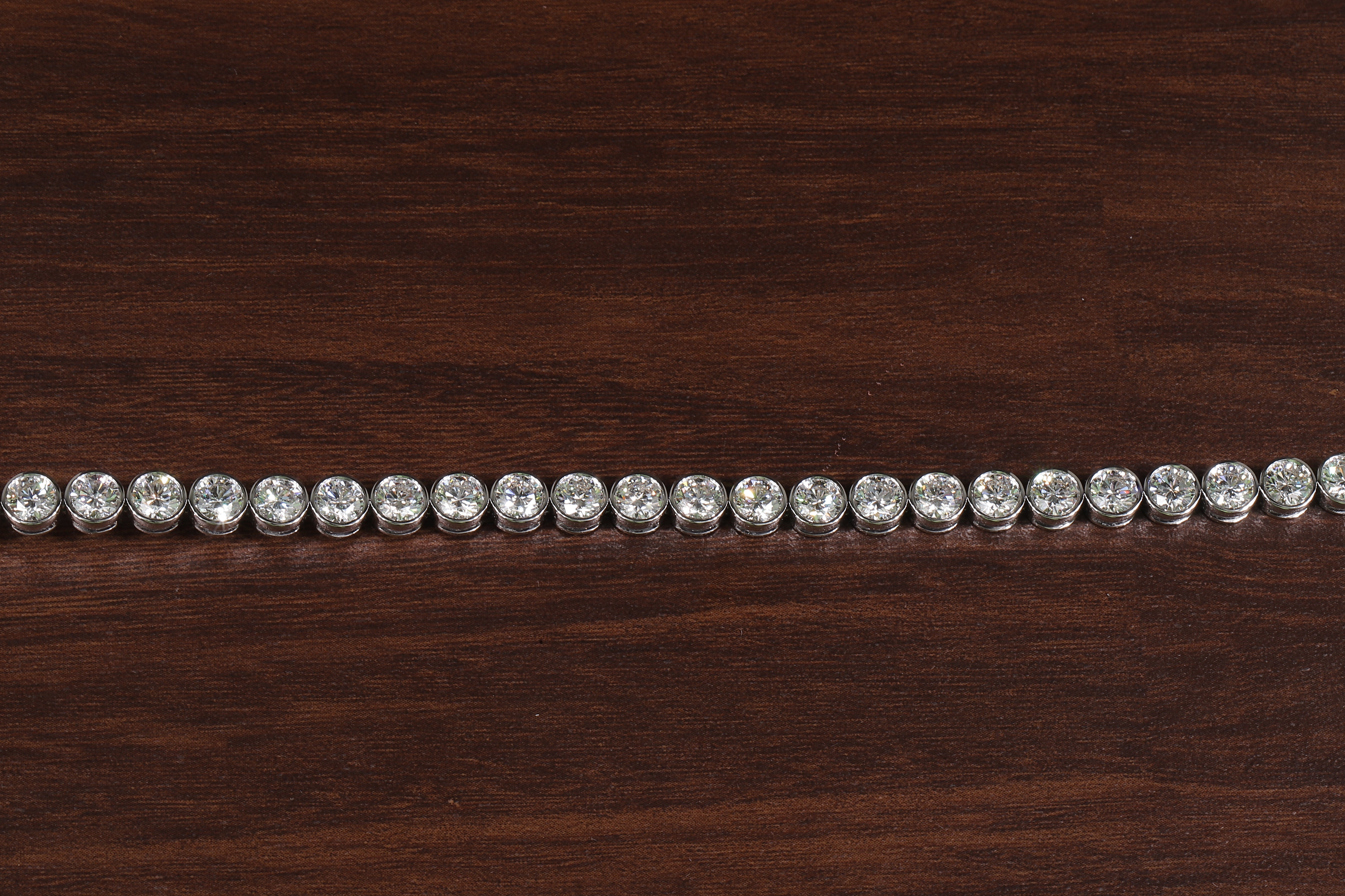 Round Cut Bezel Setting Lab Grown Diamond Bracelet