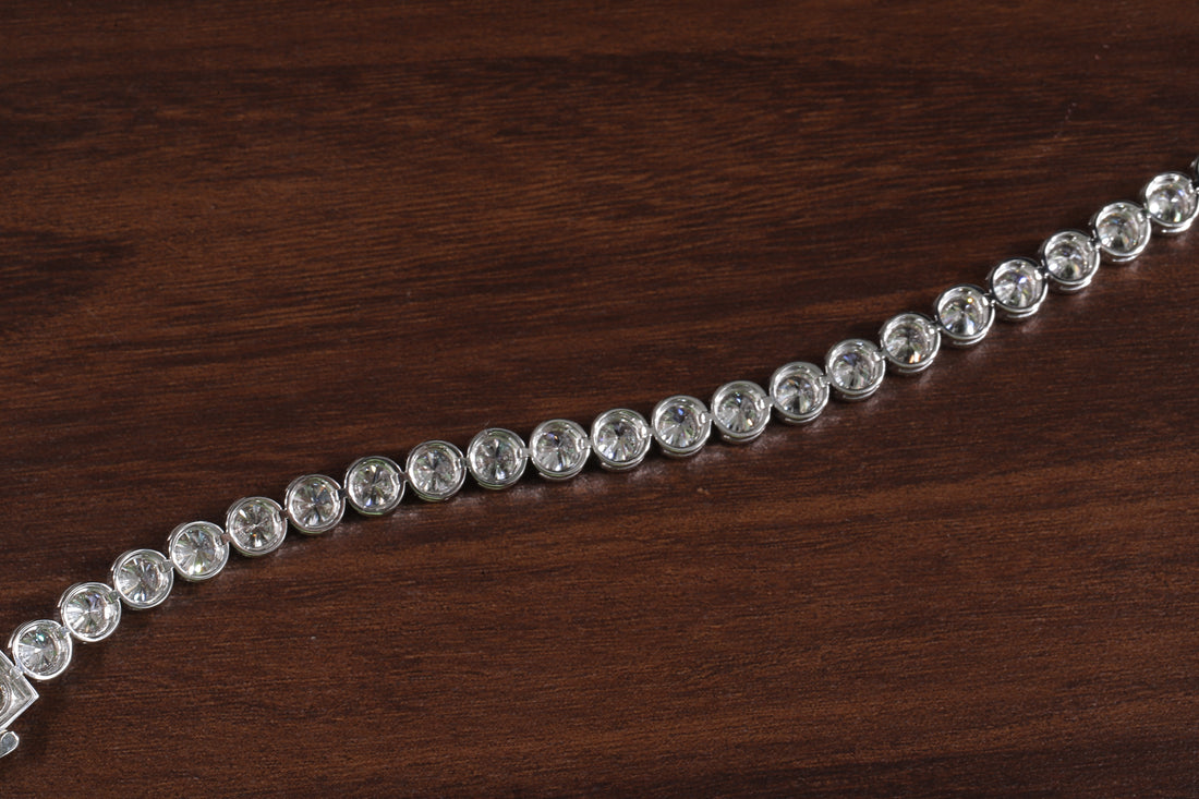 Round Cut Bezel Setting Lab Grown Diamond Bracelet