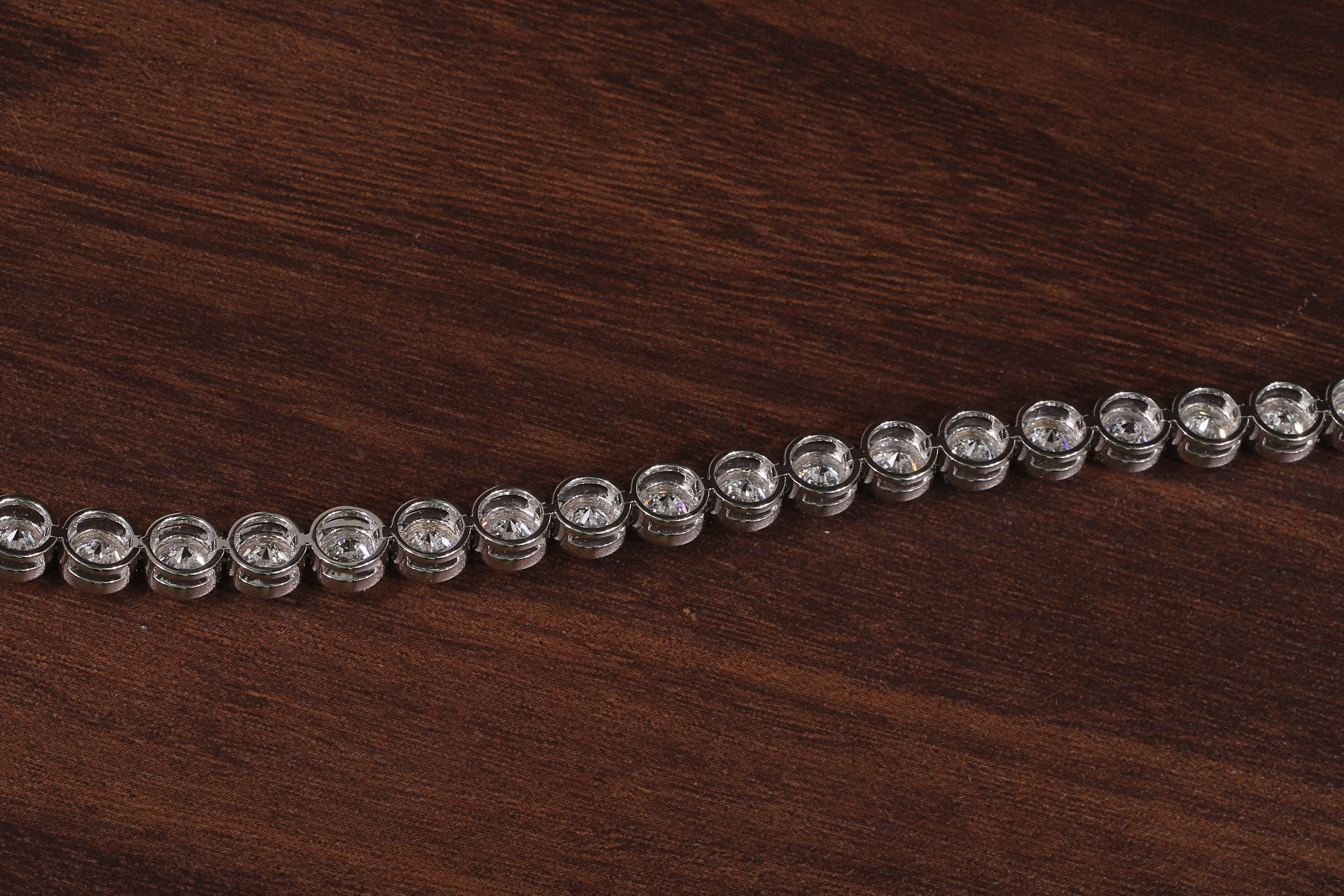 Round Cut Bezel Setting Lab Grown Diamond Bracelet