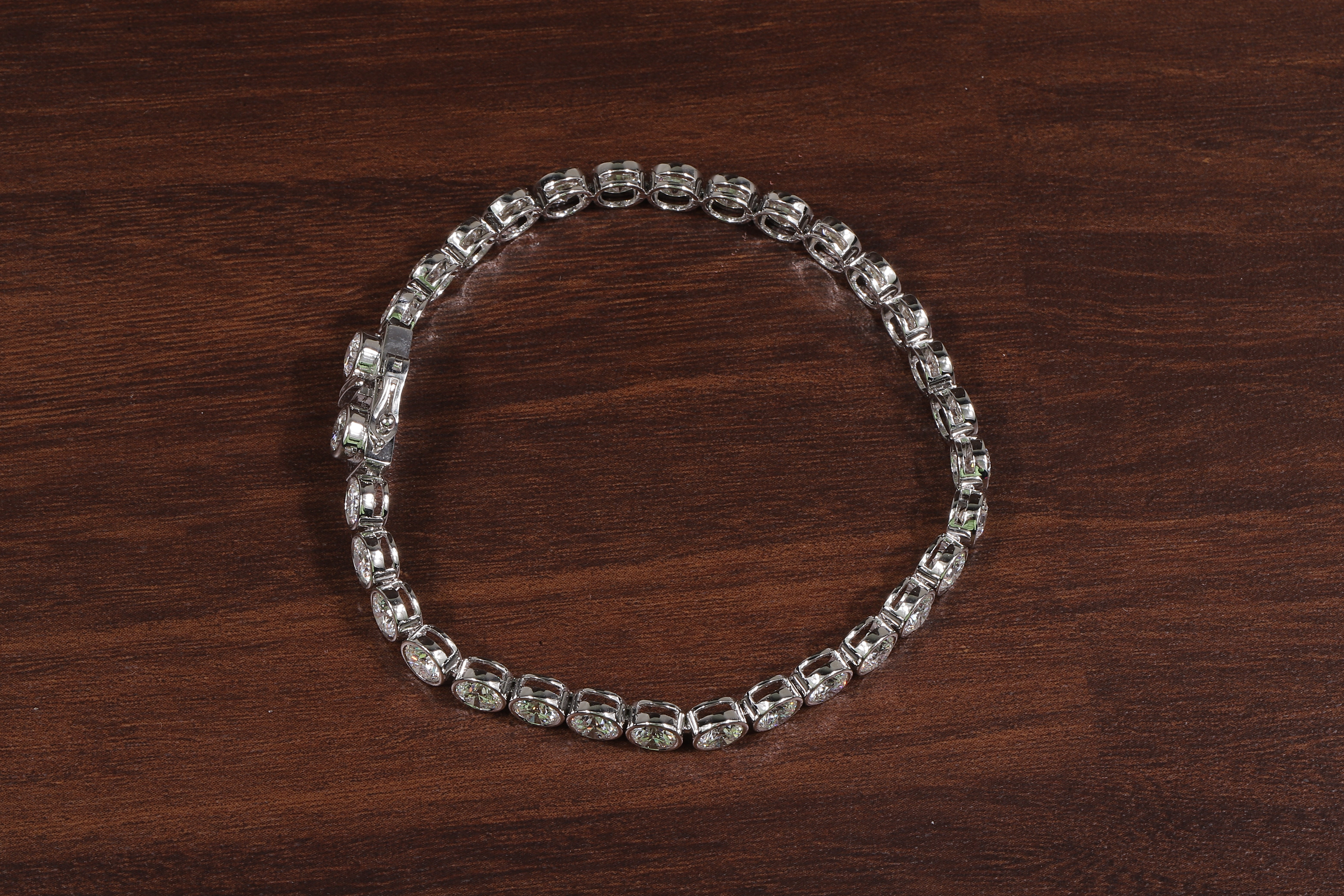 Round Cut Bezel Setting Lab Grown Diamond Bracelet