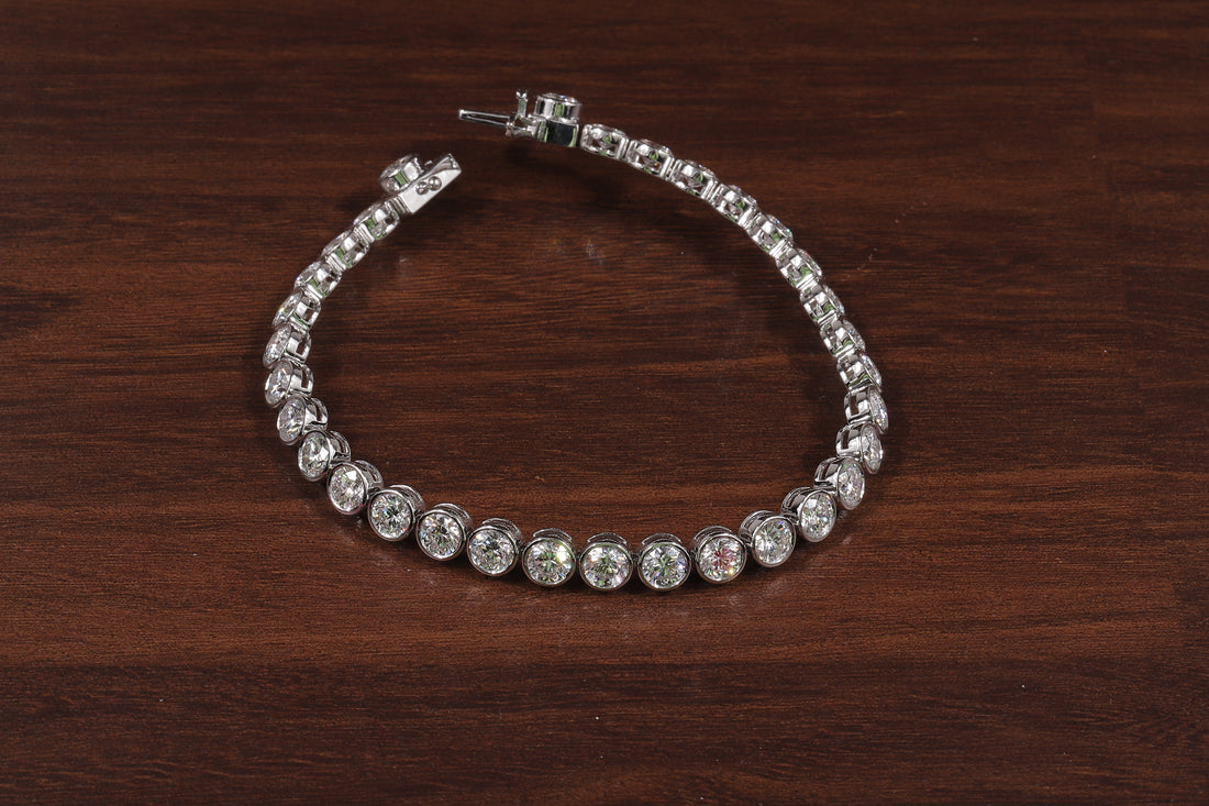 Round Cut Bezel Setting Lab Grown Diamond Bracelet