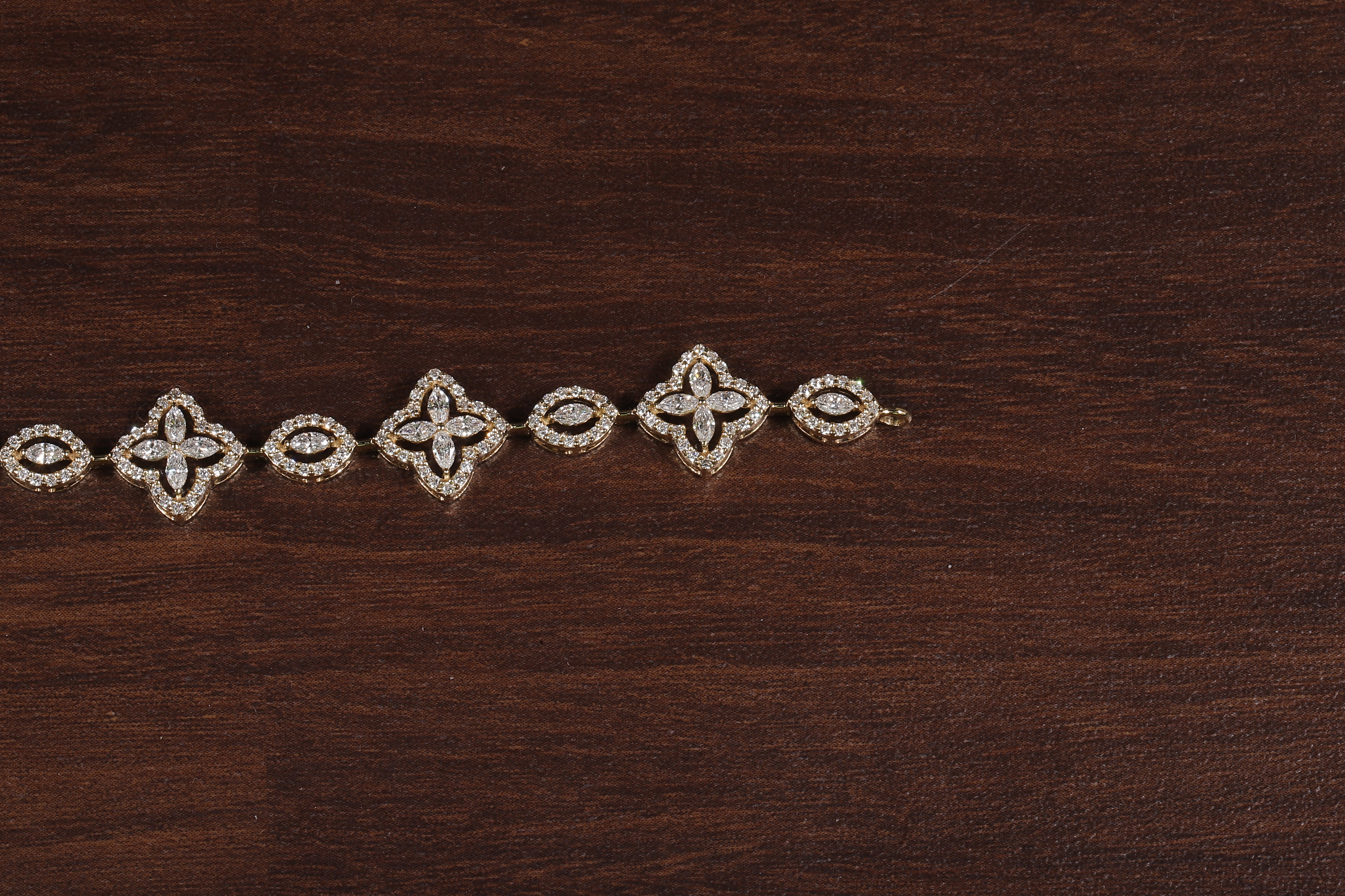 Marquise Round Lab Grown Diamond Bracelet, Flower shape