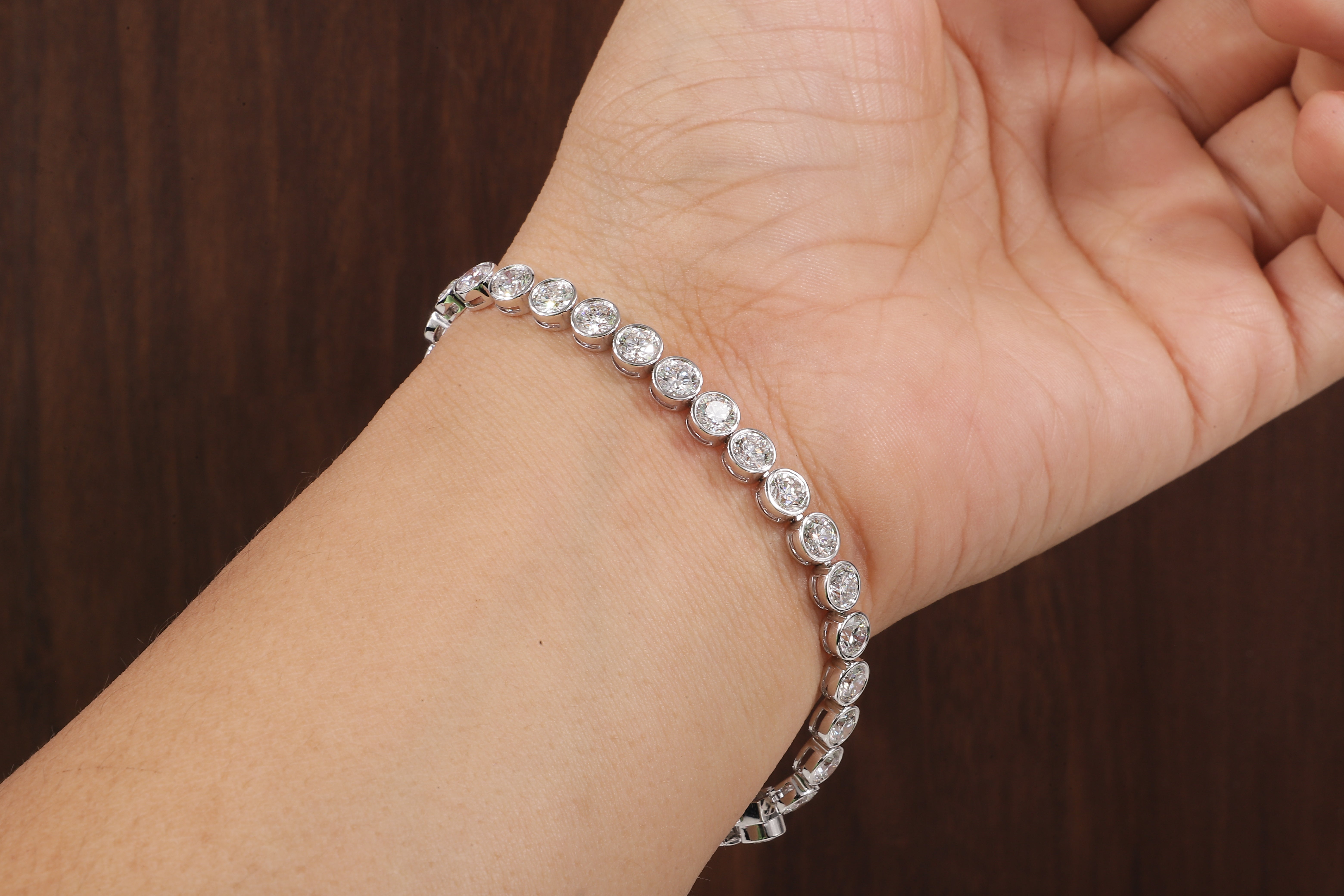 Round Cut Bezel Setting Lab Grown Diamond Bracelet