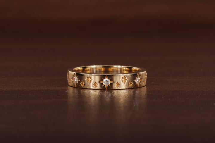 4 MM Wide Women’s Vintage Style Wedding Band, Floral Wedding Band