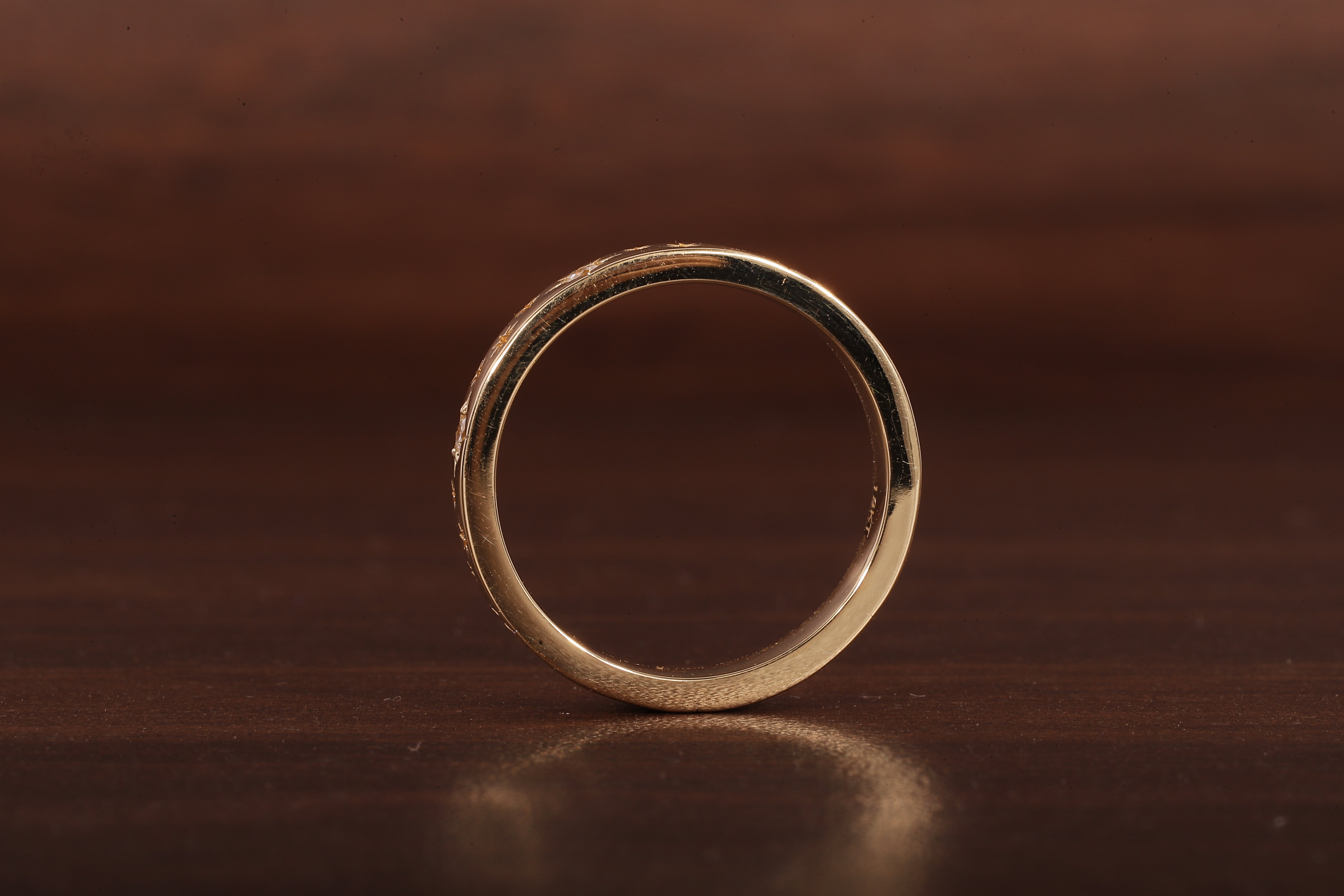 4 MM Wide Women’s Vintage Style Wedding Band, Floral Wedding Band