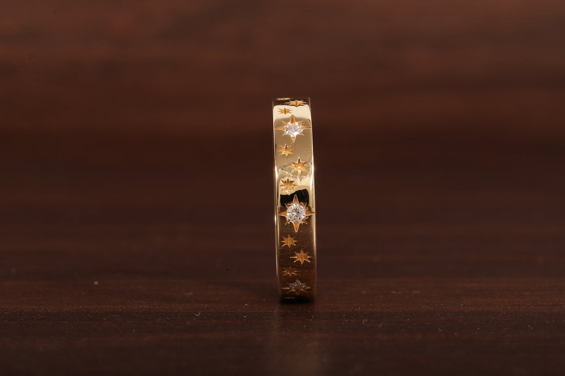 4 MM Wide Women’s Vintage Style Wedding Band, Floral Wedding Band