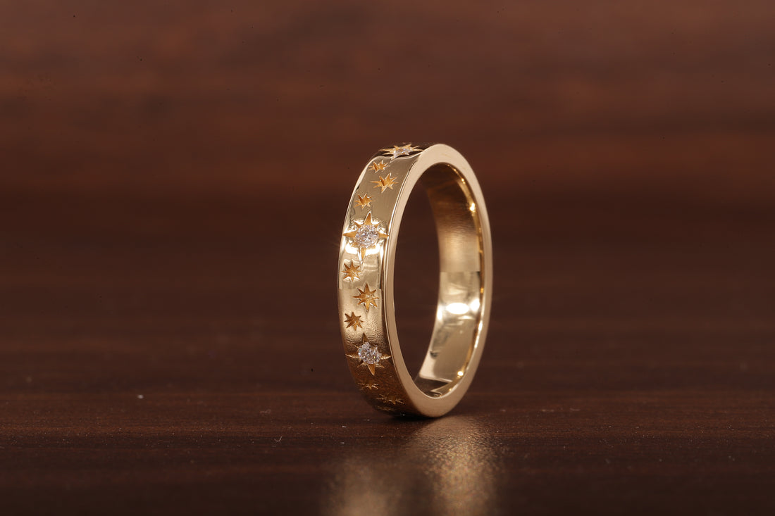 4 MM Wide Women’s Vintage Style Wedding Band, Floral Wedding Band