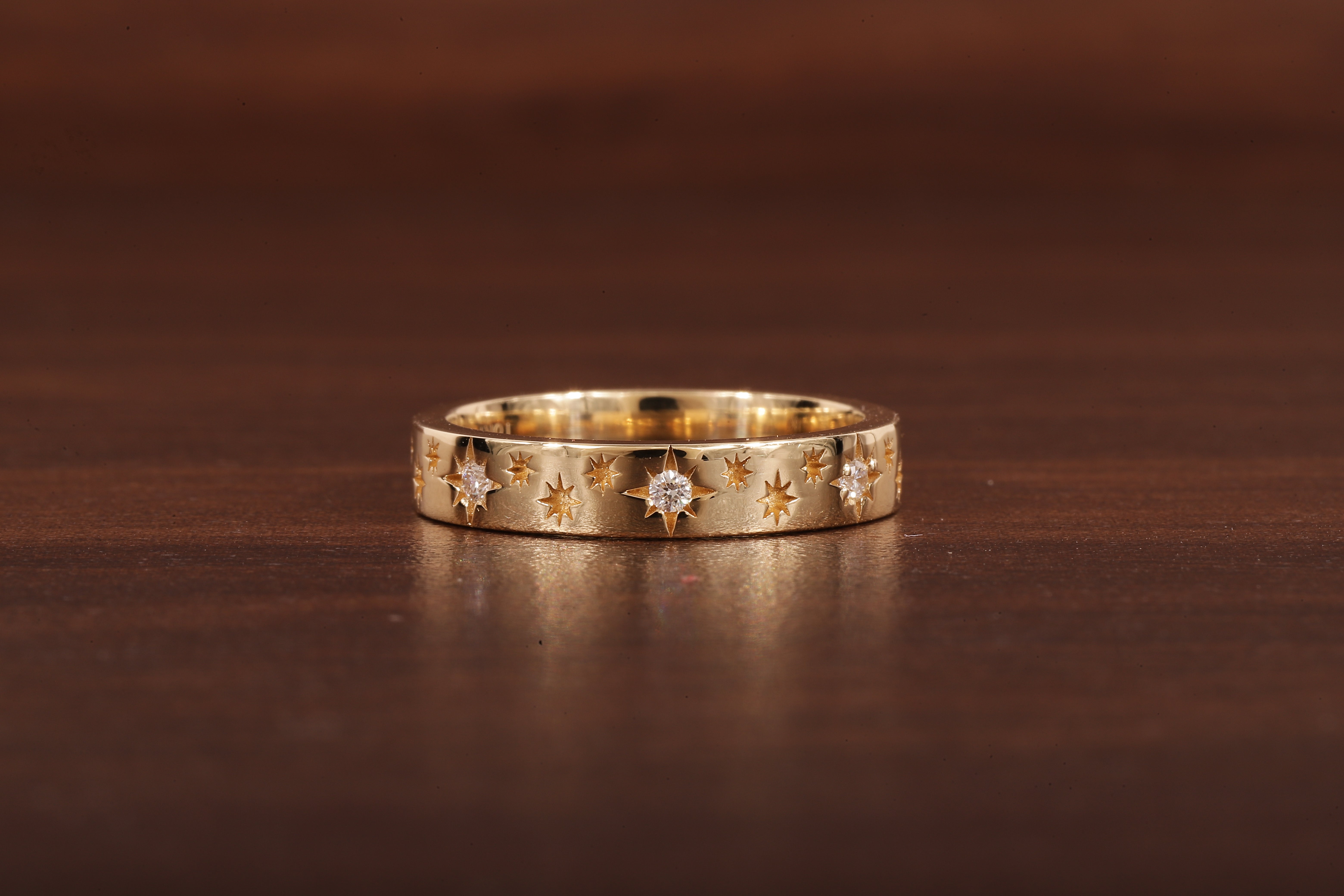 4 MM Wide Women’s Vintage Style Wedding Band, Floral Wedding Band