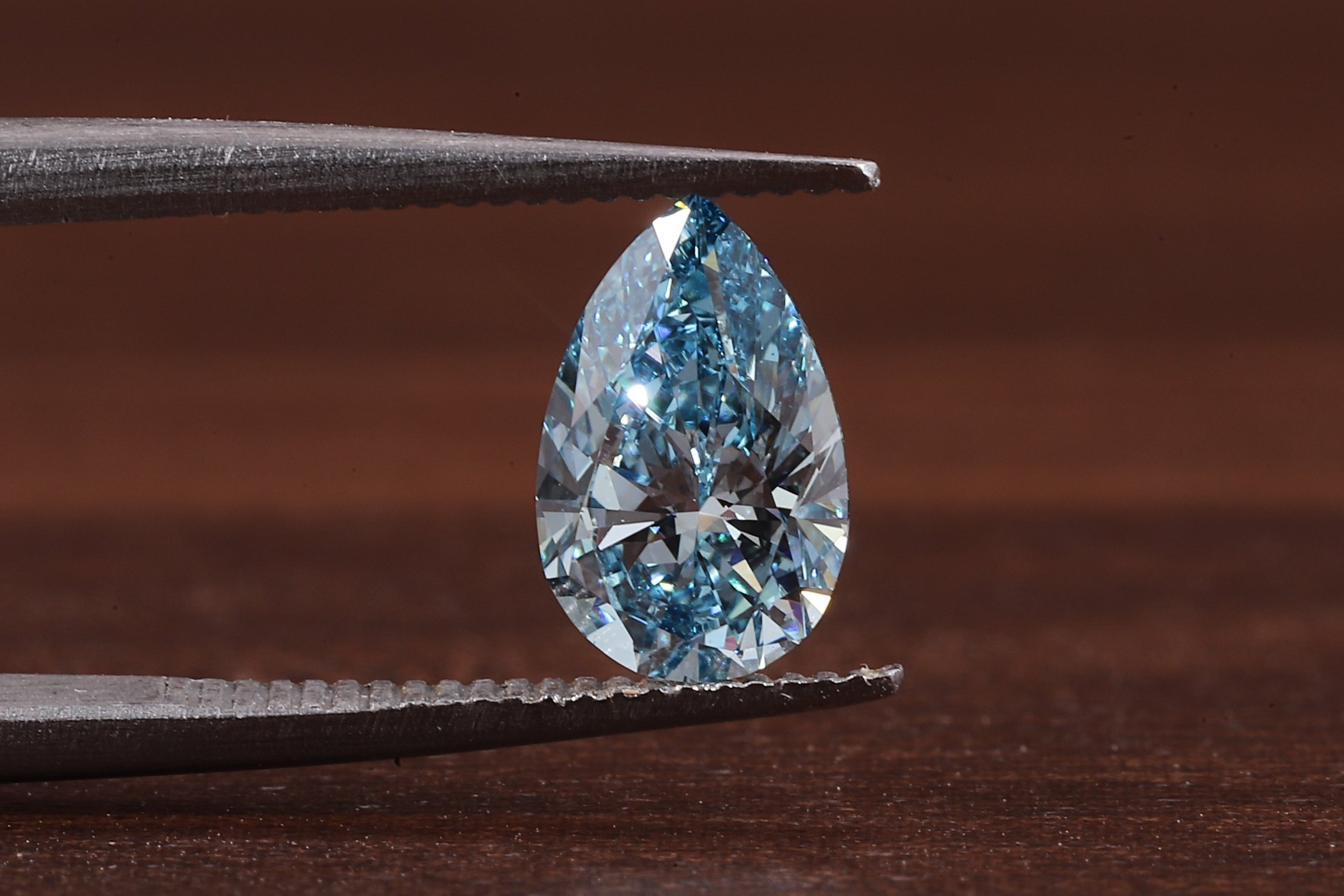 1 CT - 5 CT Pear Cut loose Lab grown Diamond, Fancy Vivid Blue Pear Lab grown Diamond