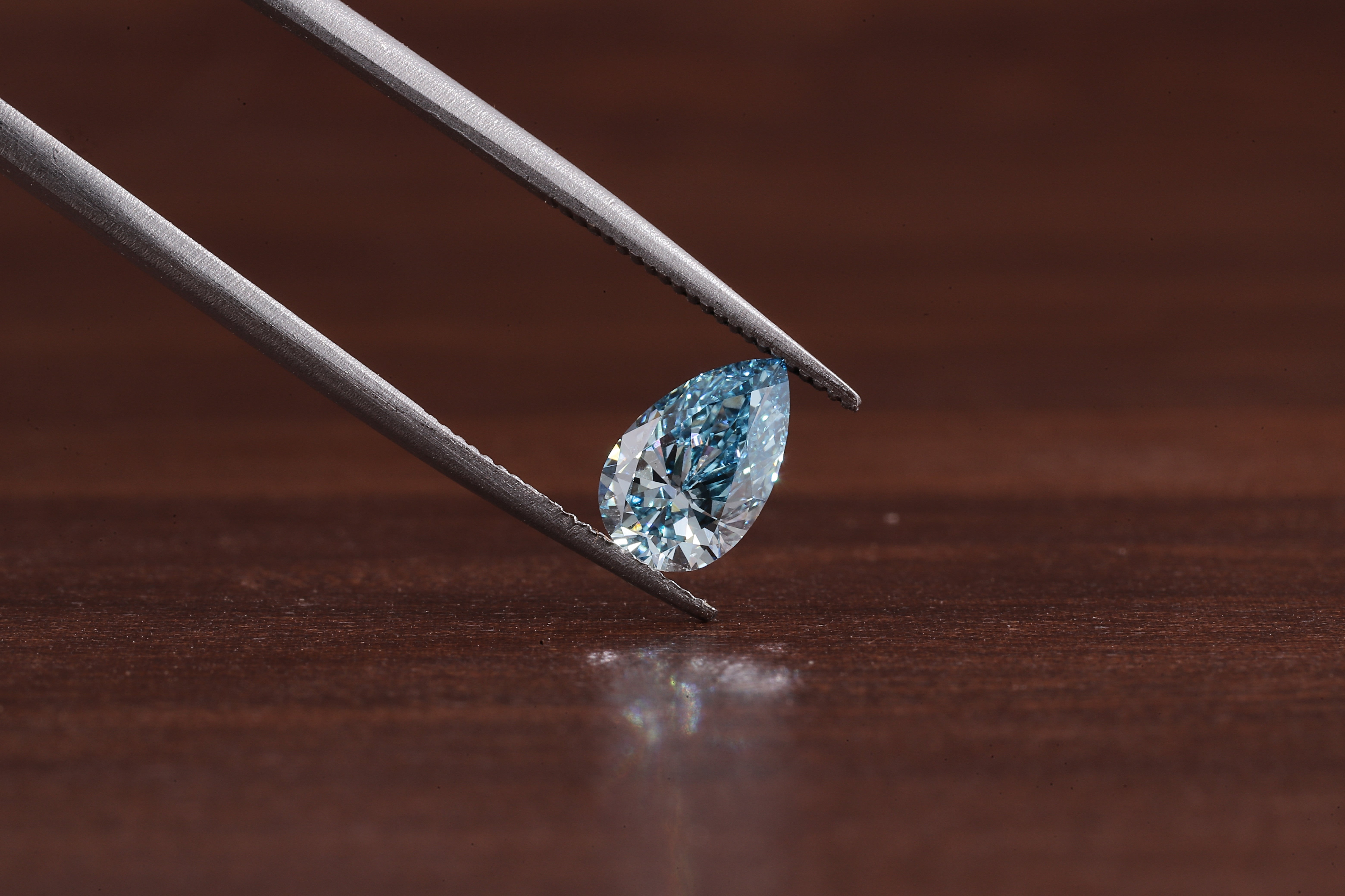 1 CT - 5 CT Pear Cut loose Lab grown Diamond, Fancy Vivid Blue Pear Lab grown Diamond