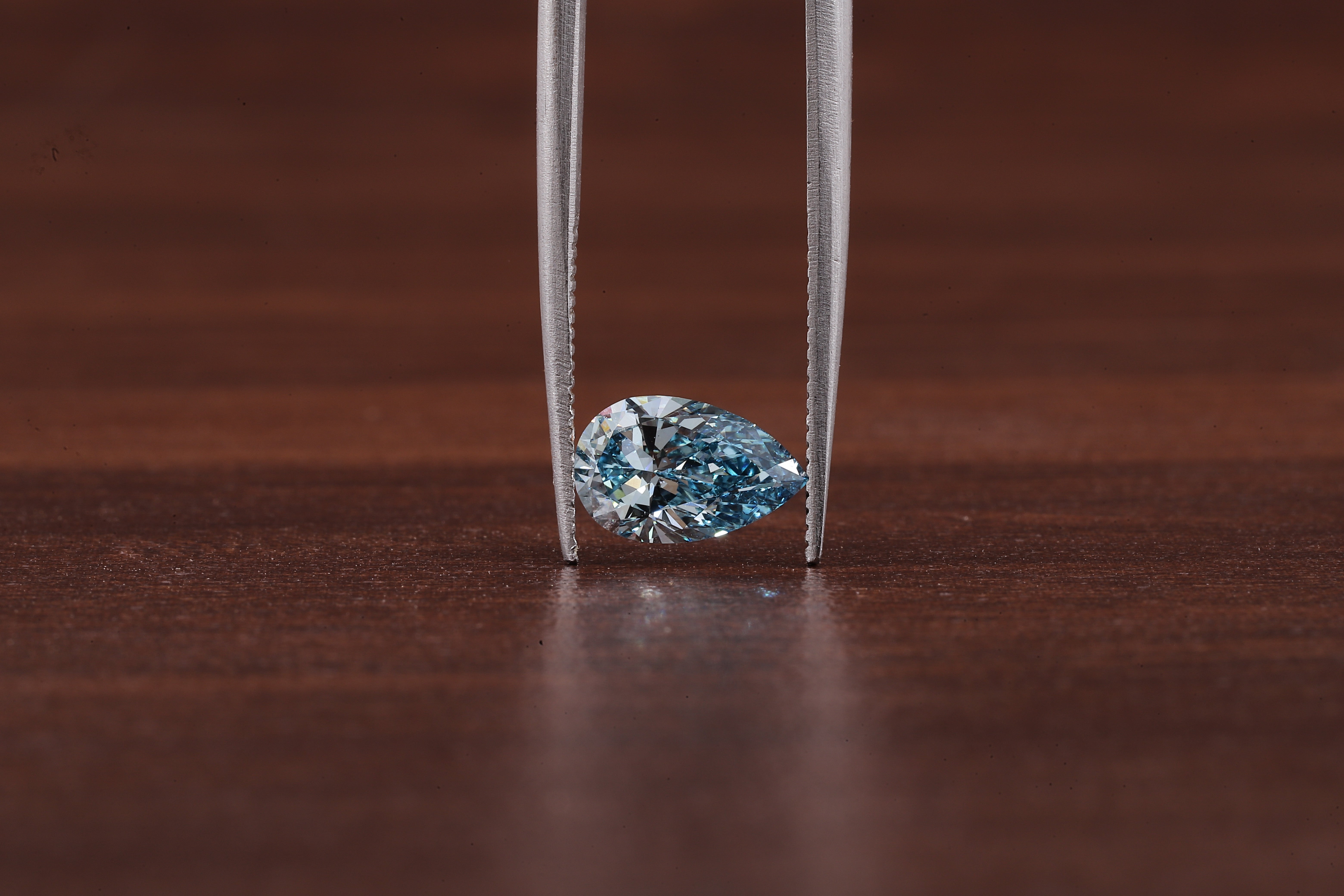 1 CT - 5 CT Pear Cut loose Lab grown Diamond, Fancy Vivid Blue Pear Lab grown Diamond