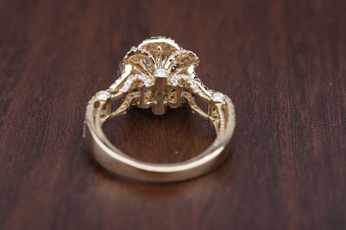 Antique Vintage Engagement Ring, 1.0 CT Round Cut
