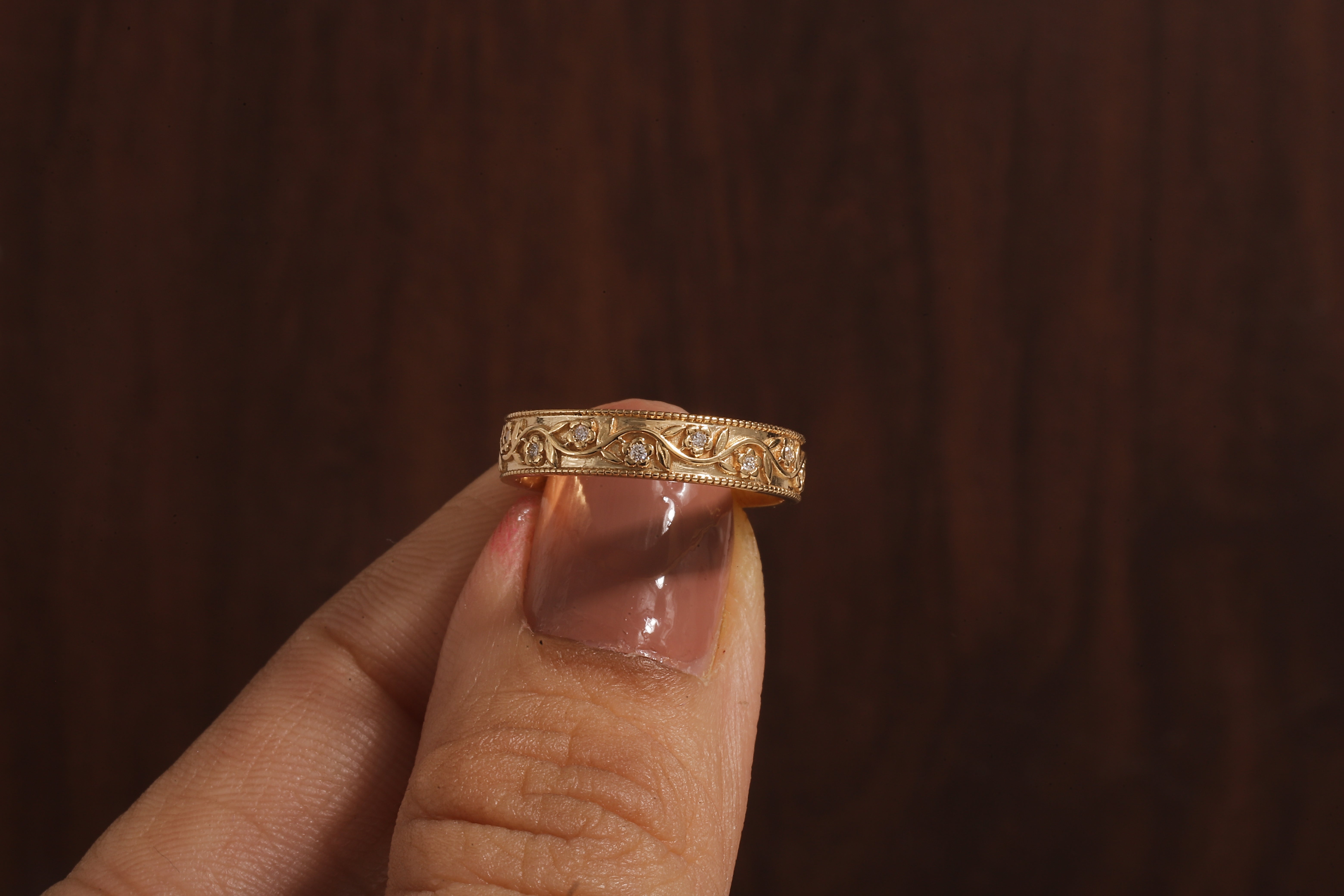 Vintage Floral Moissanite Wedding Band, 4MM Milgrain Gold Ring
