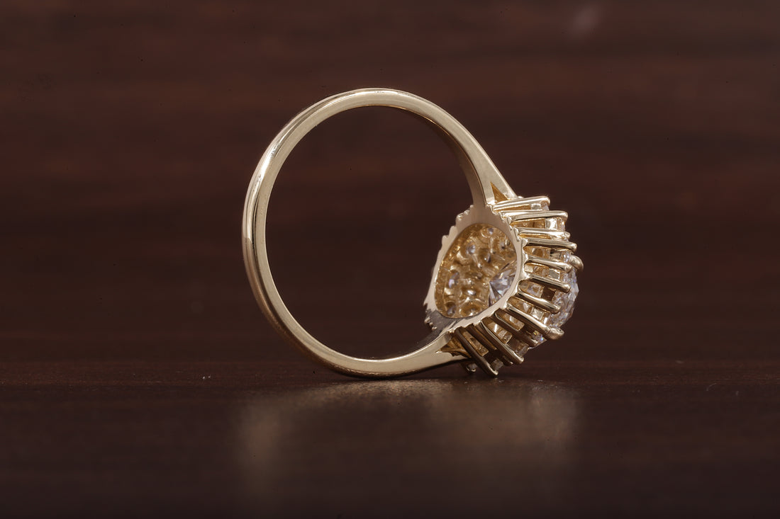 Oval Flower Shape Diamond Ring ,F/VS1 Oval Lab Created Diamond Halo Ring
