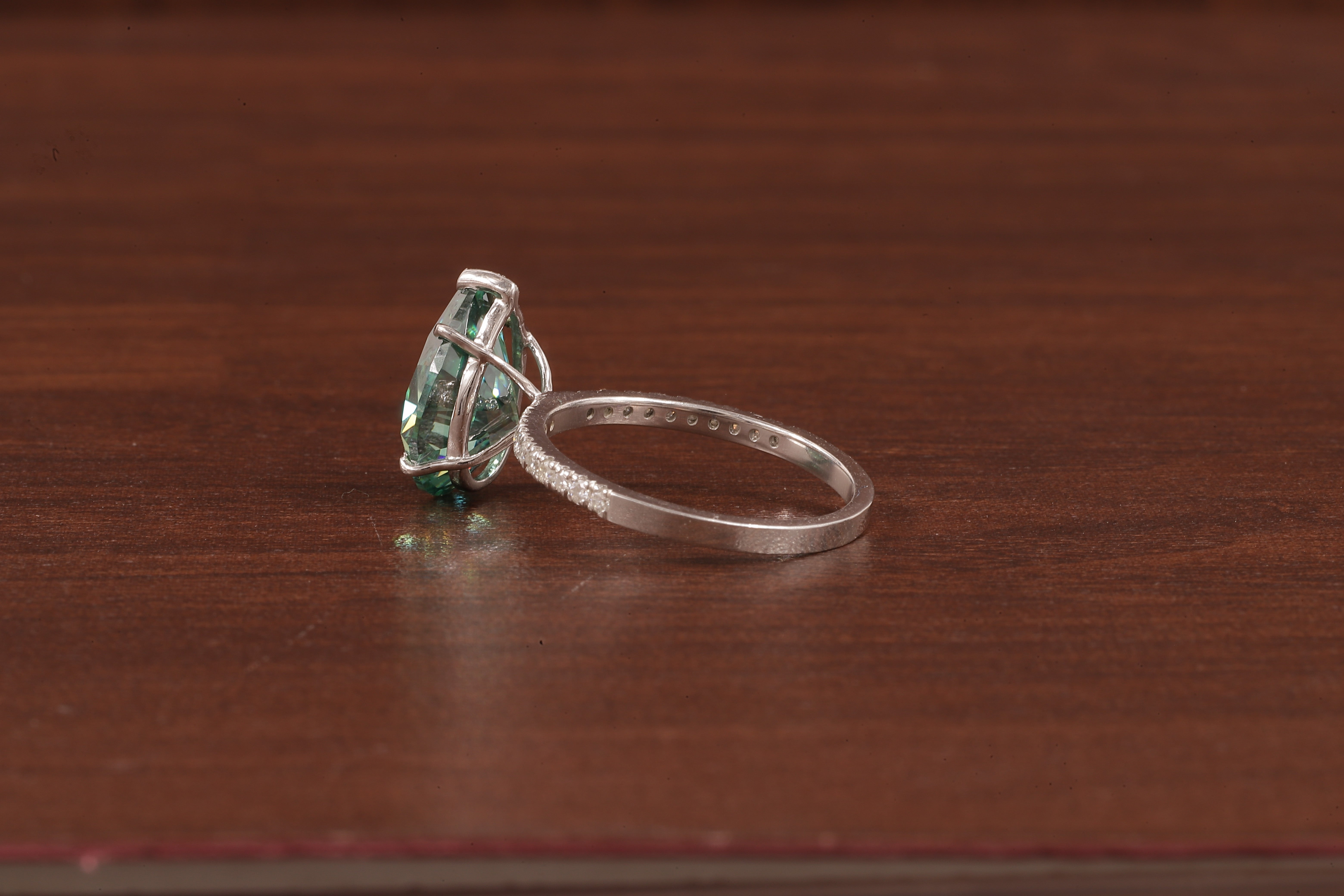 3.0 CT Green Moissanite Pear Cut Solid Gold Emerald Engagement Ring, Womens Green Solitaire Ring