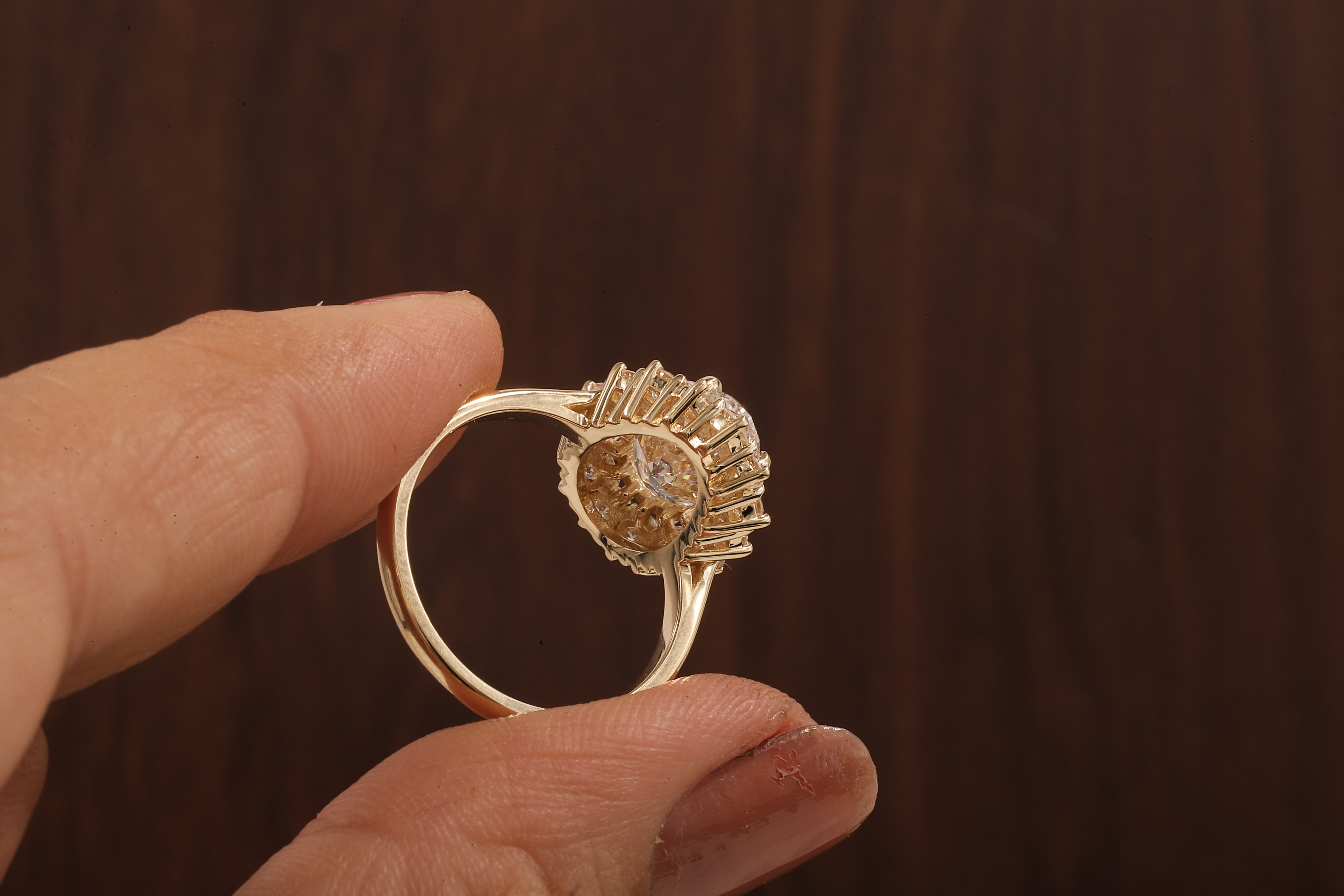 Oval Flower Shape Diamond Ring ,F/VS1 Oval Lab Created Diamond Halo Ring