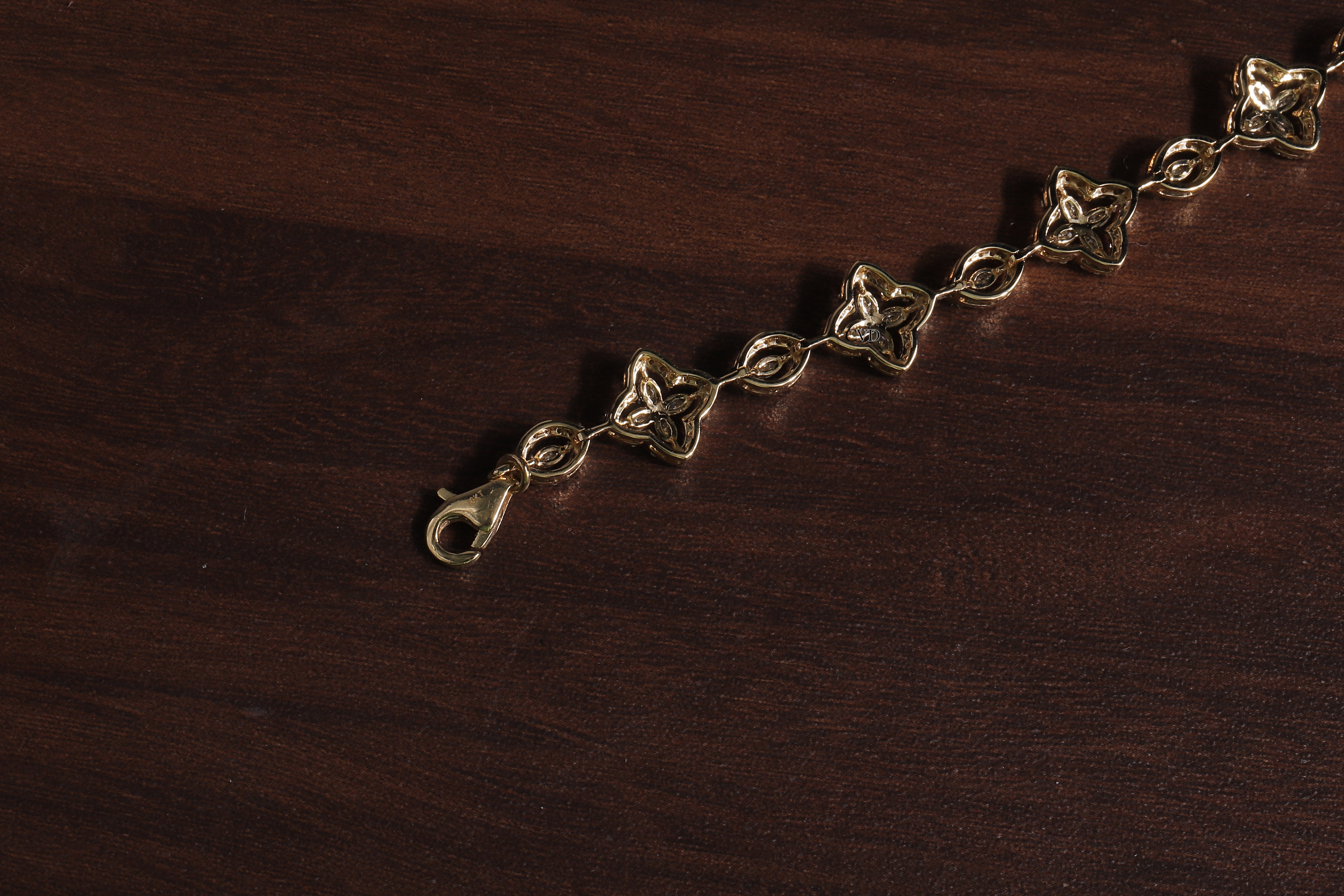 Marquise Round Lab Grown Diamond Bracelet, Flower shape