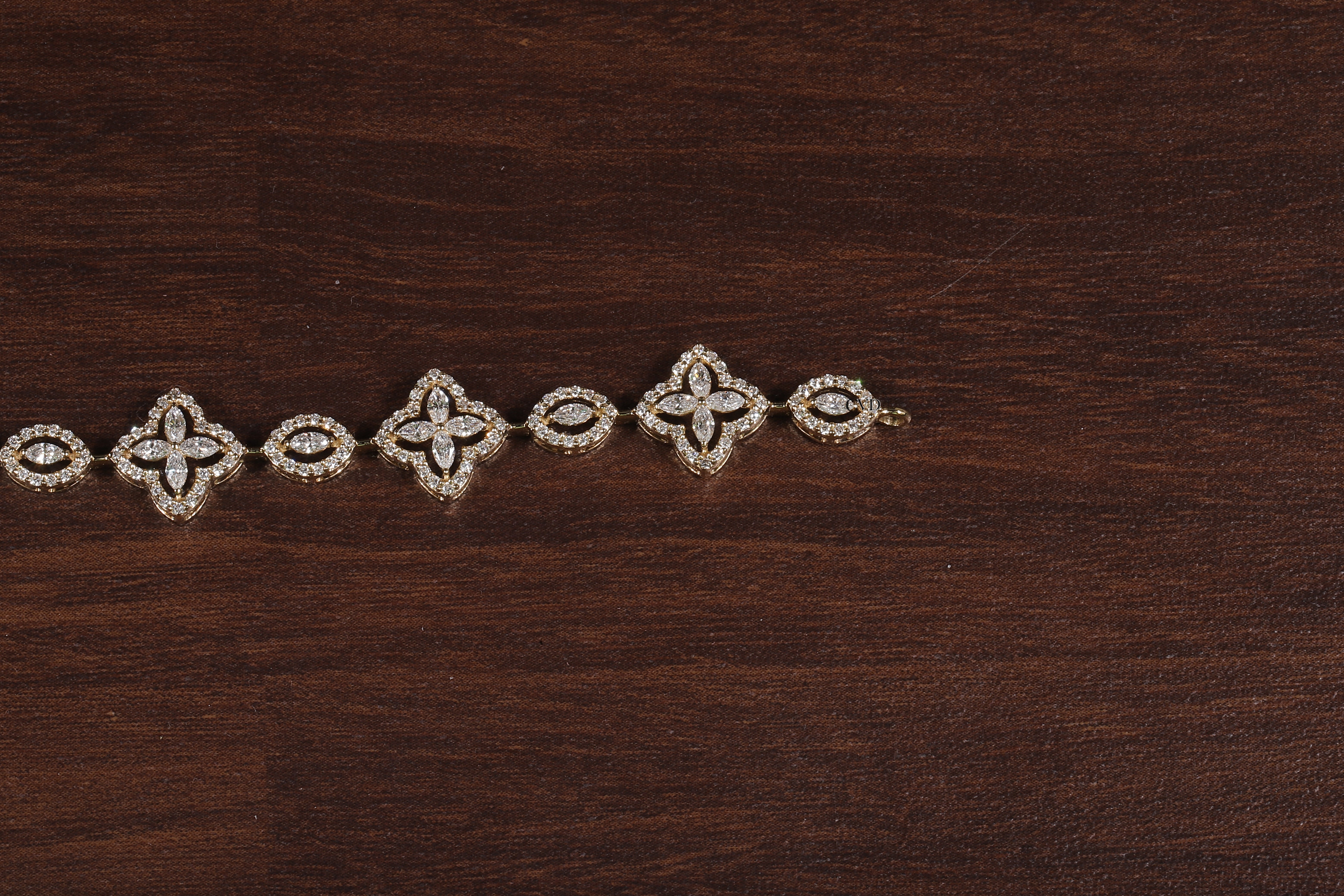 Marquise Round Lab Grown Diamond Bracelet, Flower shape