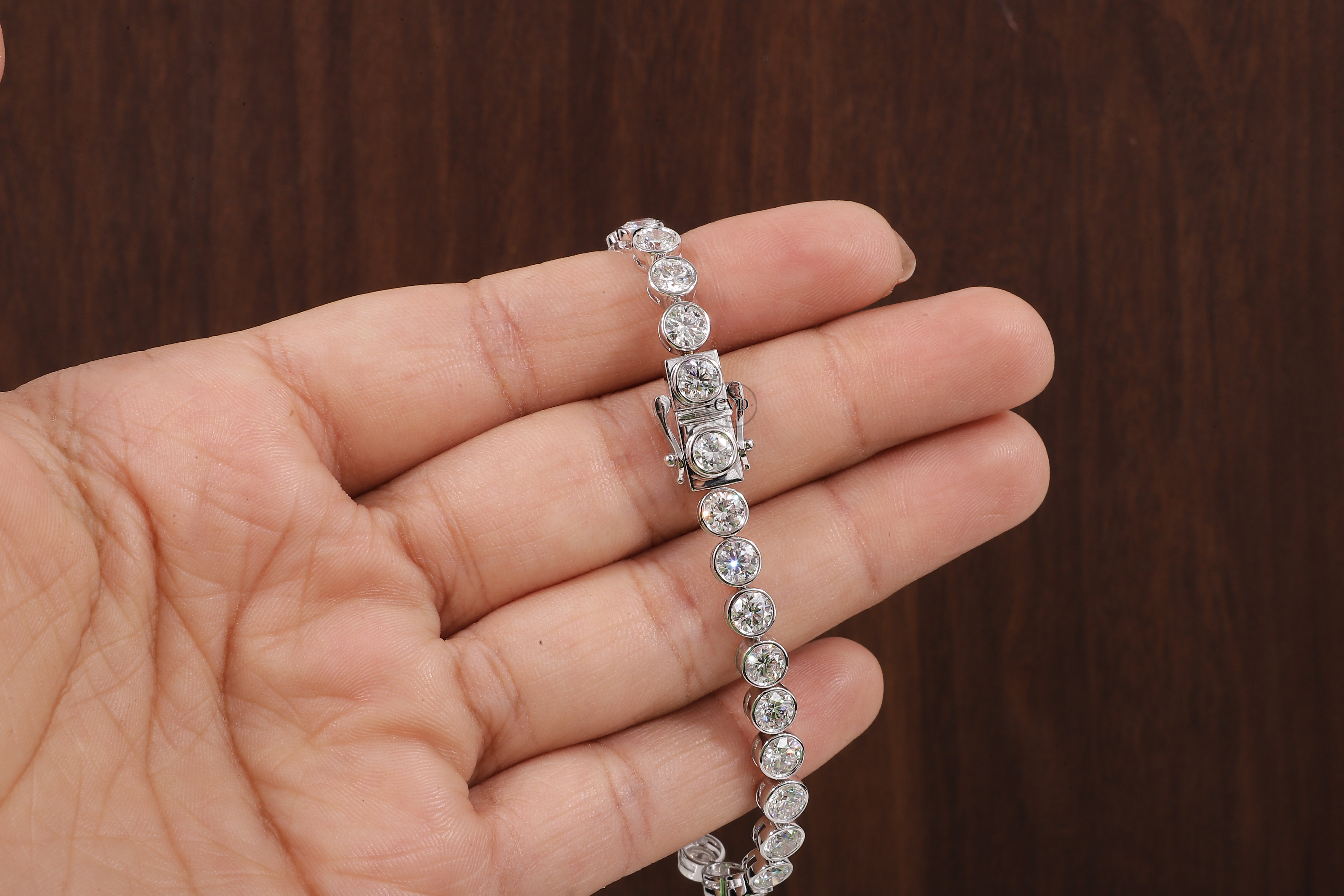 Round Cut Bezel Setting Lab Grown Diamond Bracelet