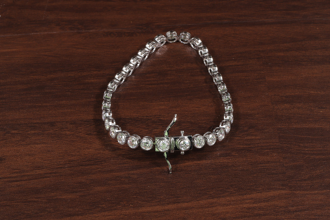 Round Cut Bezel Setting Lab Grown Diamond Bracelet