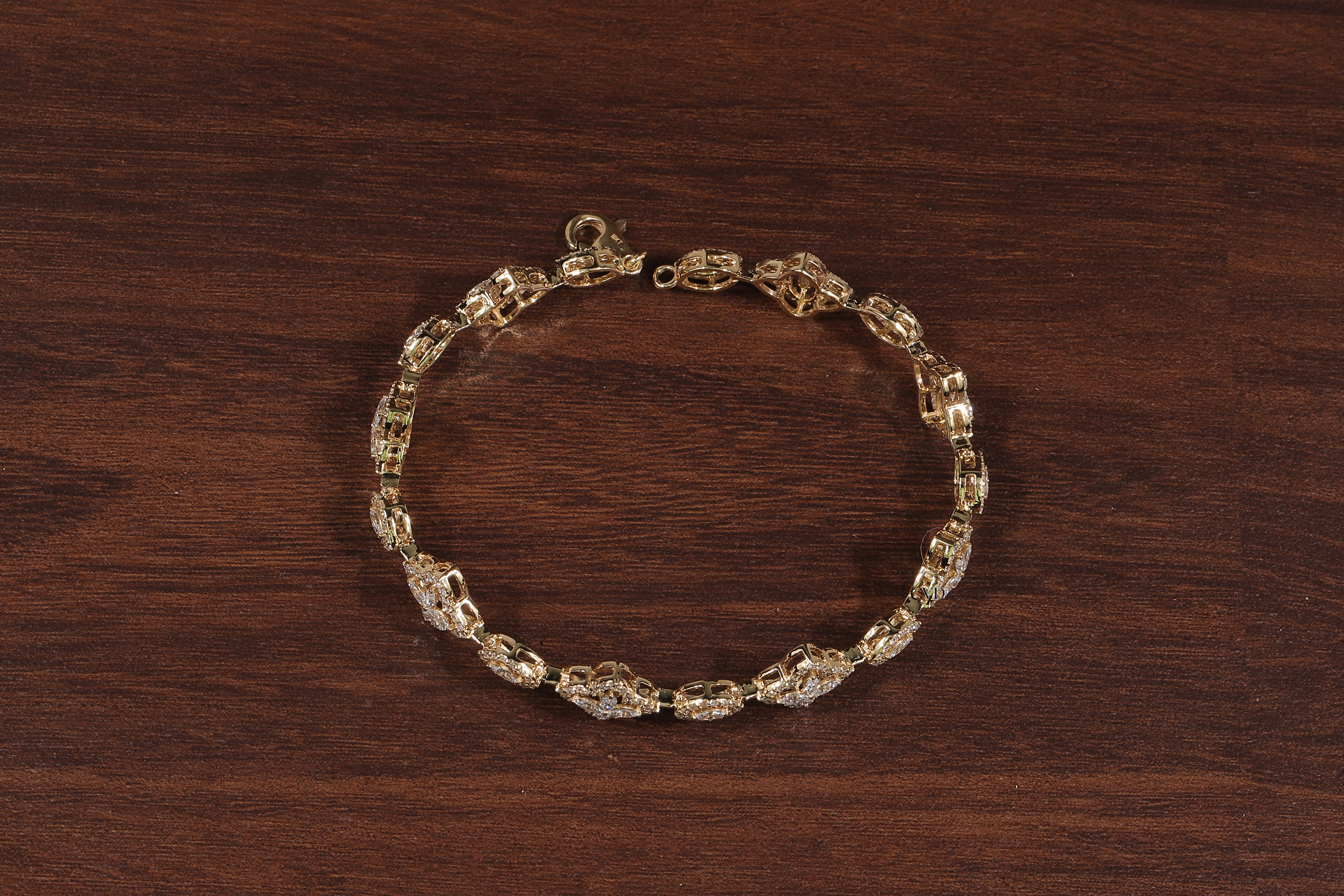 Marquise Round Lab Grown Diamond Bracelet, Flower shape