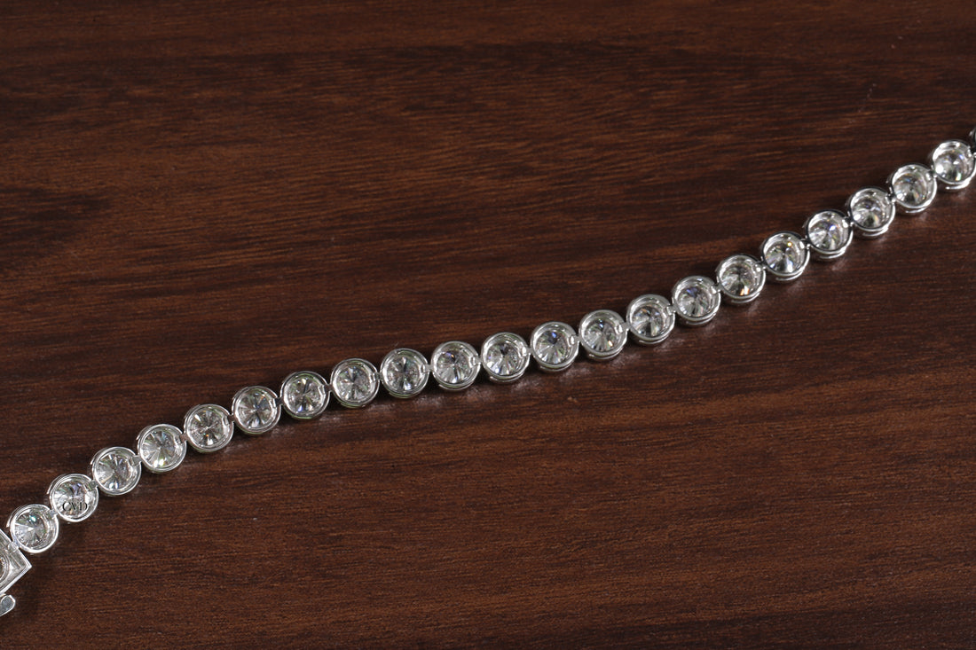 Round Cut Bezel Setting Lab Grown Diamond Bracelet