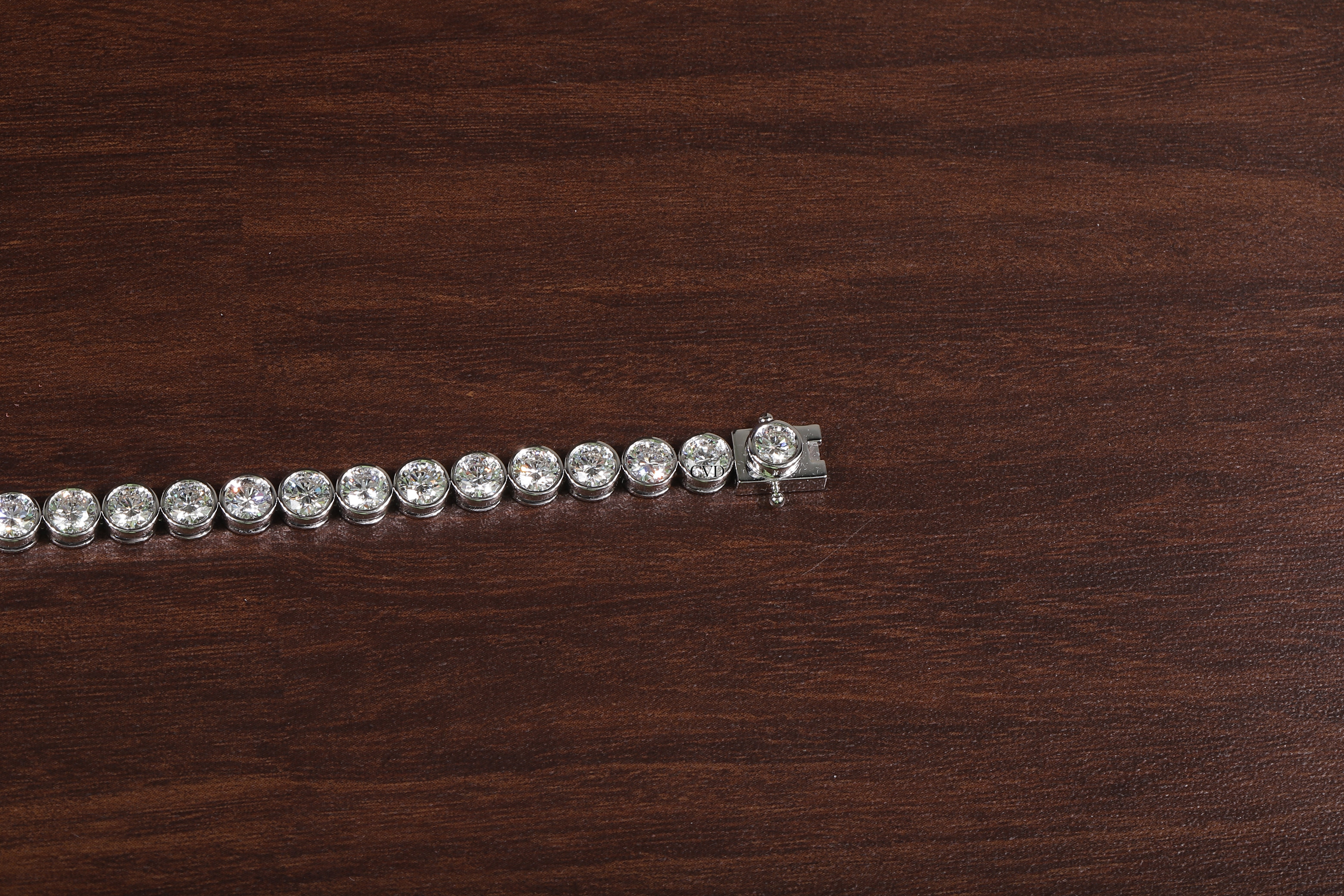 Round Cut Bezel Setting Lab Grown Diamond Bracelet
